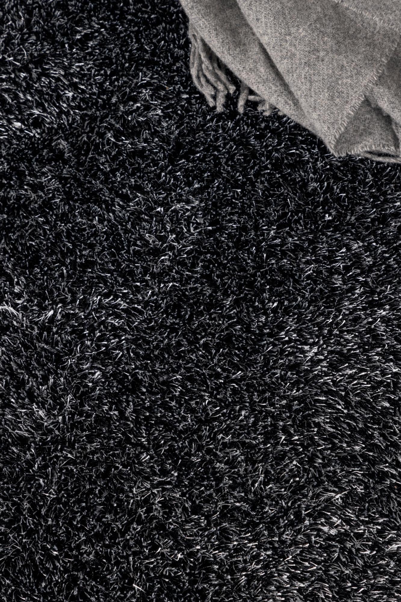 Eleganter Mattis Teppich von Venture Home in edlem Anthrazit. Ideal für stilvolle Wohnräume und hohe Beanspruchung.