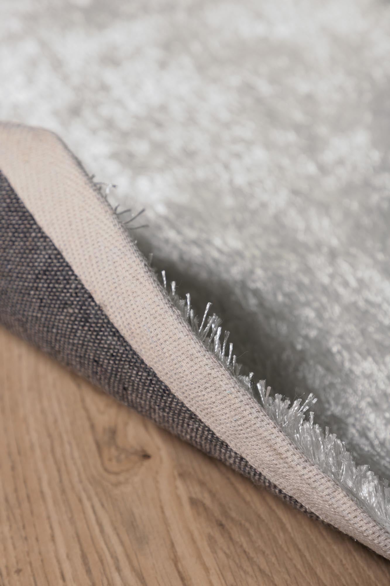 Mattis Teppich in Weiss präsentiert im Onlineshop von KAQTU Design AG. Teppich ist von Venture Home