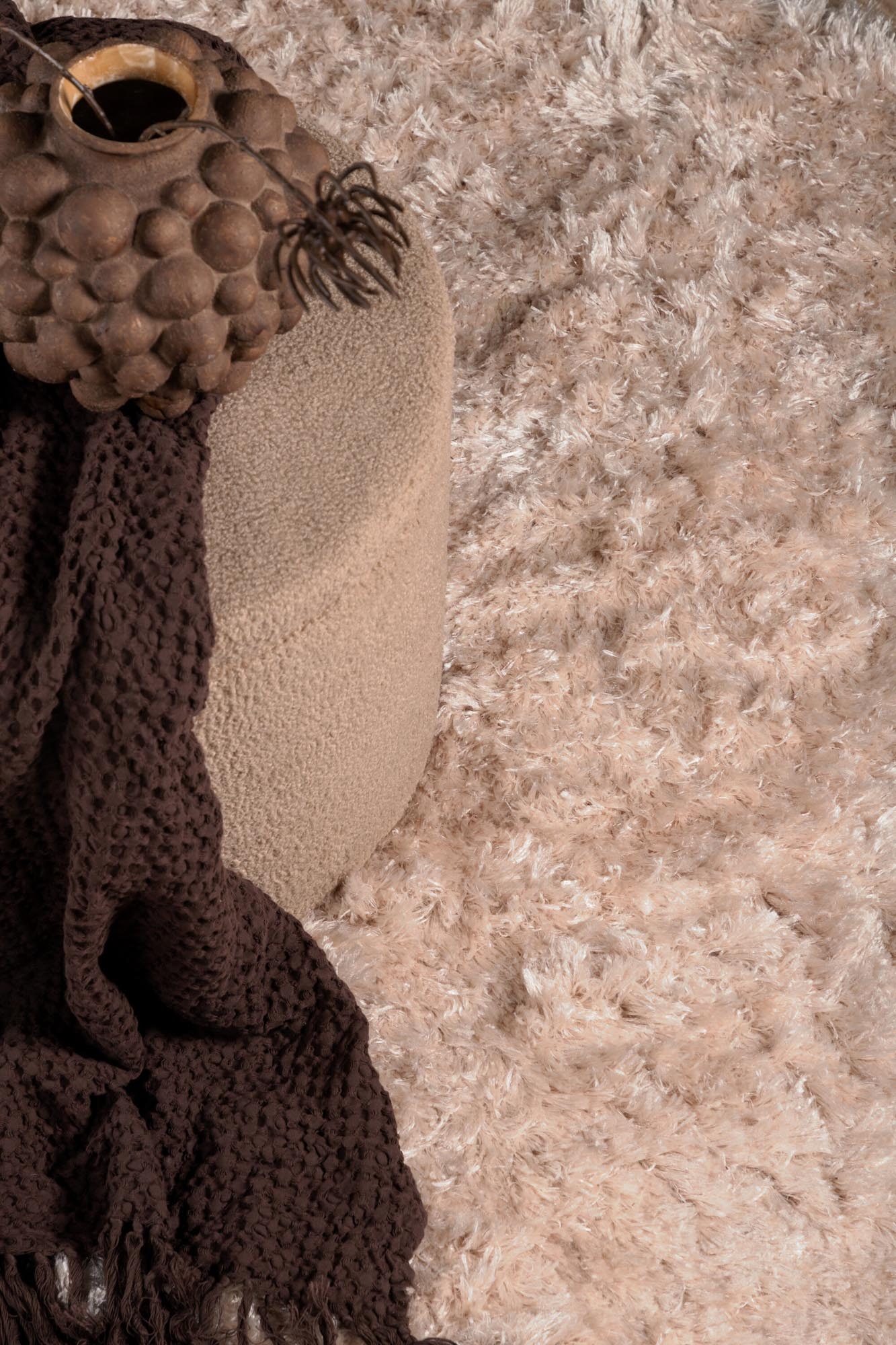 Natta Teppich in Beige präsentiert im Onlineshop von KAQTU Design AG. Teppich ist von Venture Home