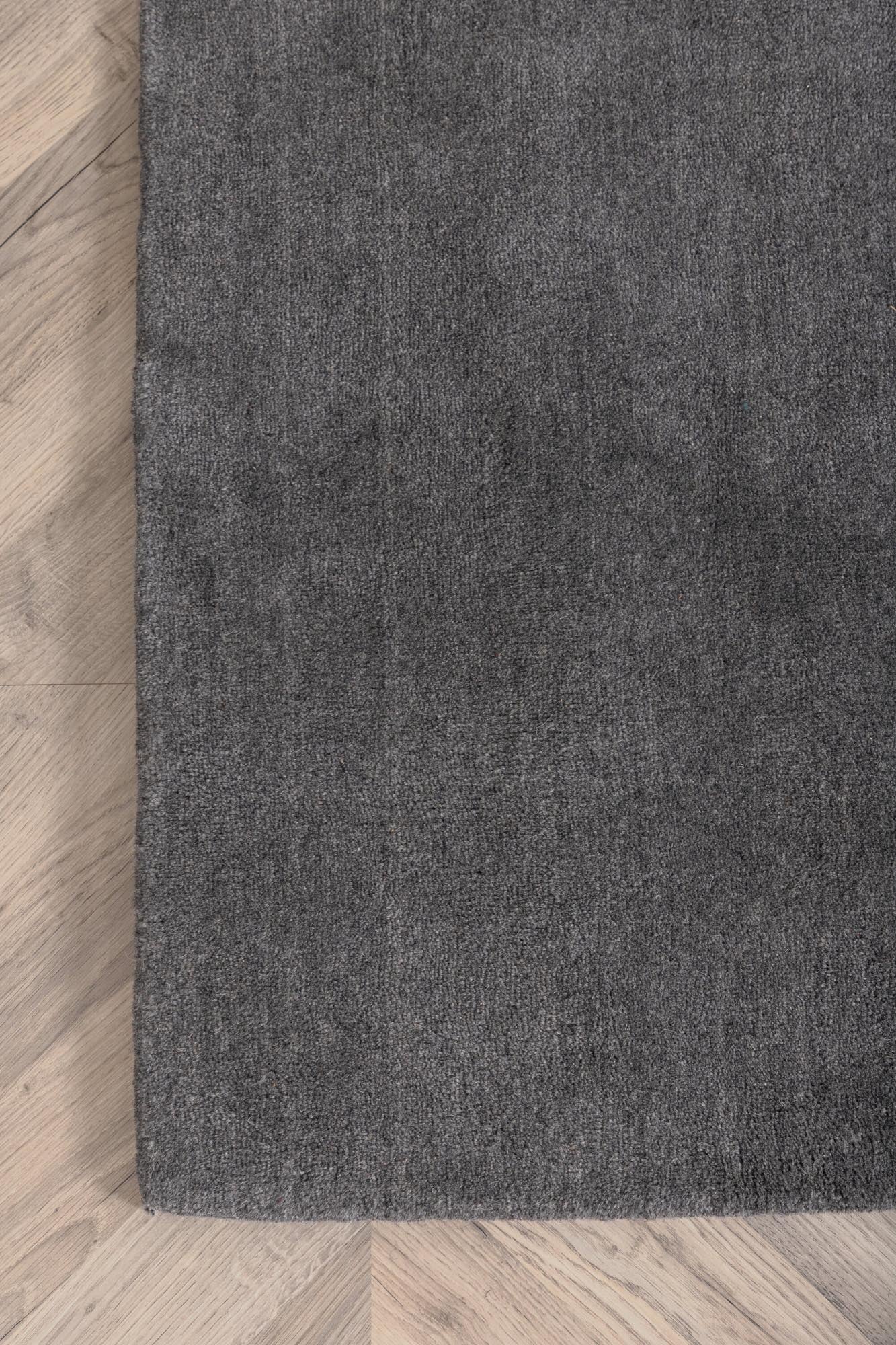 Ulla Teppich in Grau präsentiert im Onlineshop von KAQTU Design AG. Teppich ist von Venture Home