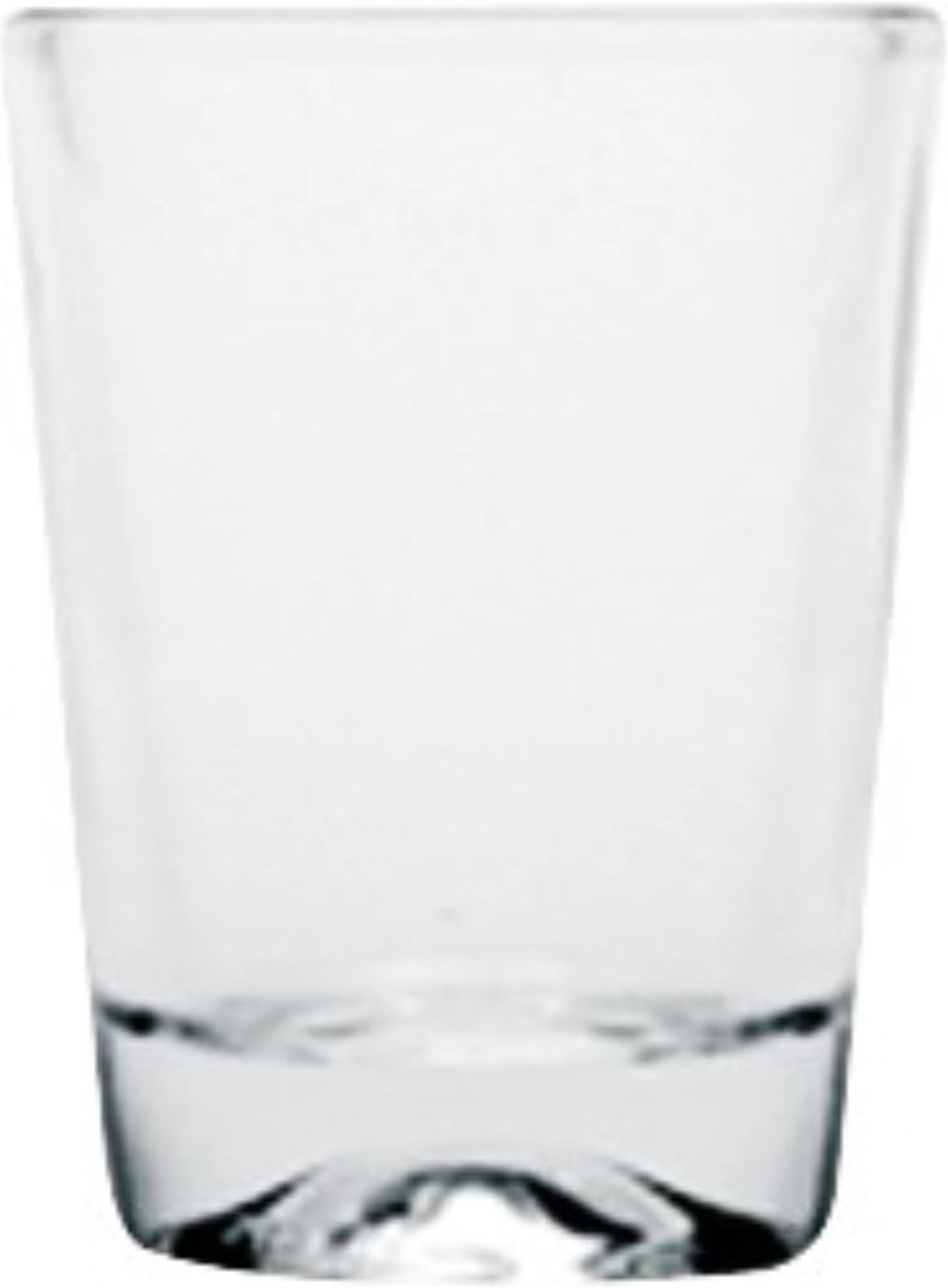 Entdecken Sie das elegante Vienna Wasserglas 13.5 cl von Rastal. Hochwertiges Kristallglas, spülmaschinenfest, ideal für jeden Anlass.