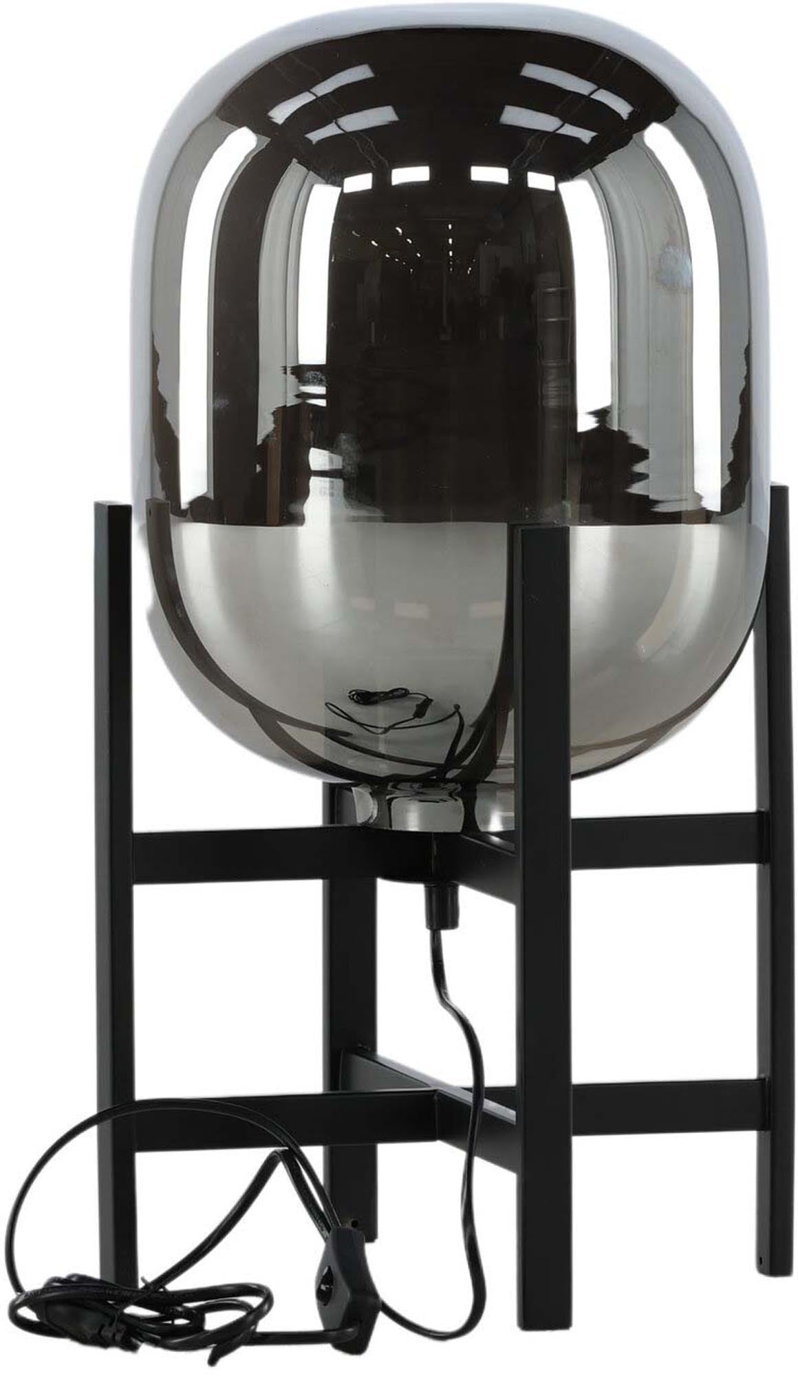 Die Altair Tischleuchte von Venture Home vereint elegantes Design und Funktionalität. Ideal für jeden Raum, setzt sie stilvolle Akzente.