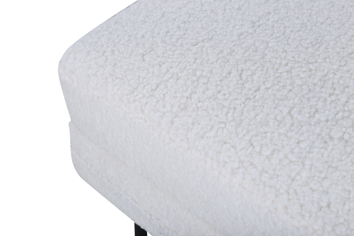 Boom Ottoman / Pouf in Weiss präsentiert im Onlineshop von KAQTU Design AG. Ottoman ist von Venture Home