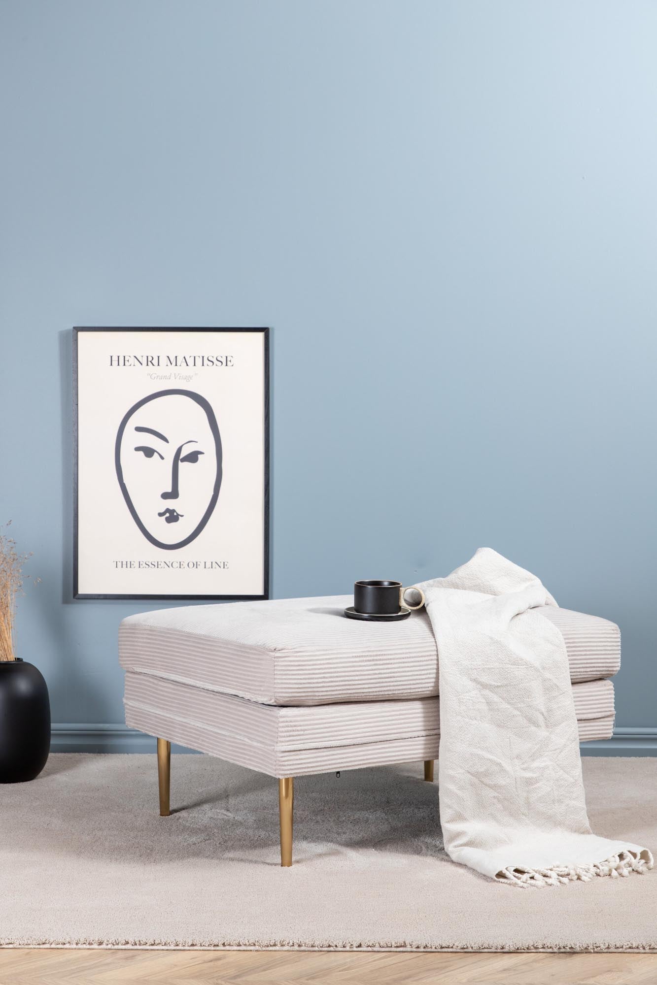 Boom Ottoman / Pouf in Beige präsentiert im Onlineshop von KAQTU Design AG. Ottoman ist von Venture Home