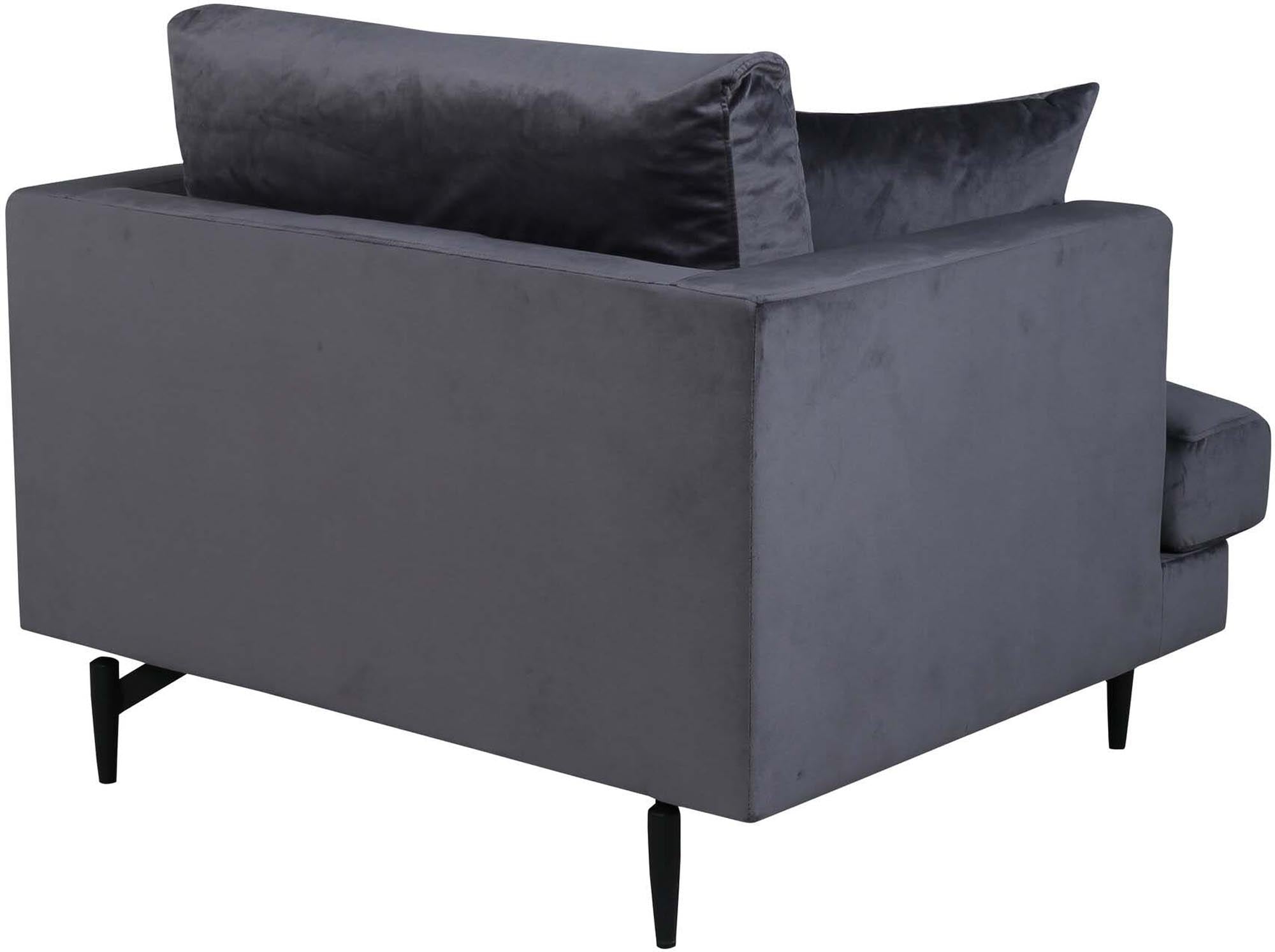 Entdecken Sie den Sofia Sessel von Venture Home – ein stilvolles Möbelstück, das Komfort und modernes Design perfekt kombiniert.