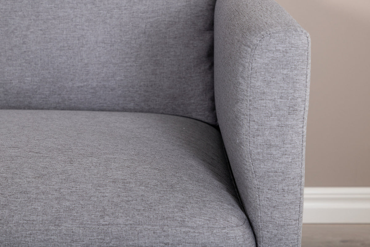 Zoom 2er Sofa in Grau präsentiert im Onlineshop von KAQTU Design AG. 2er Sofa ist von Venture Home