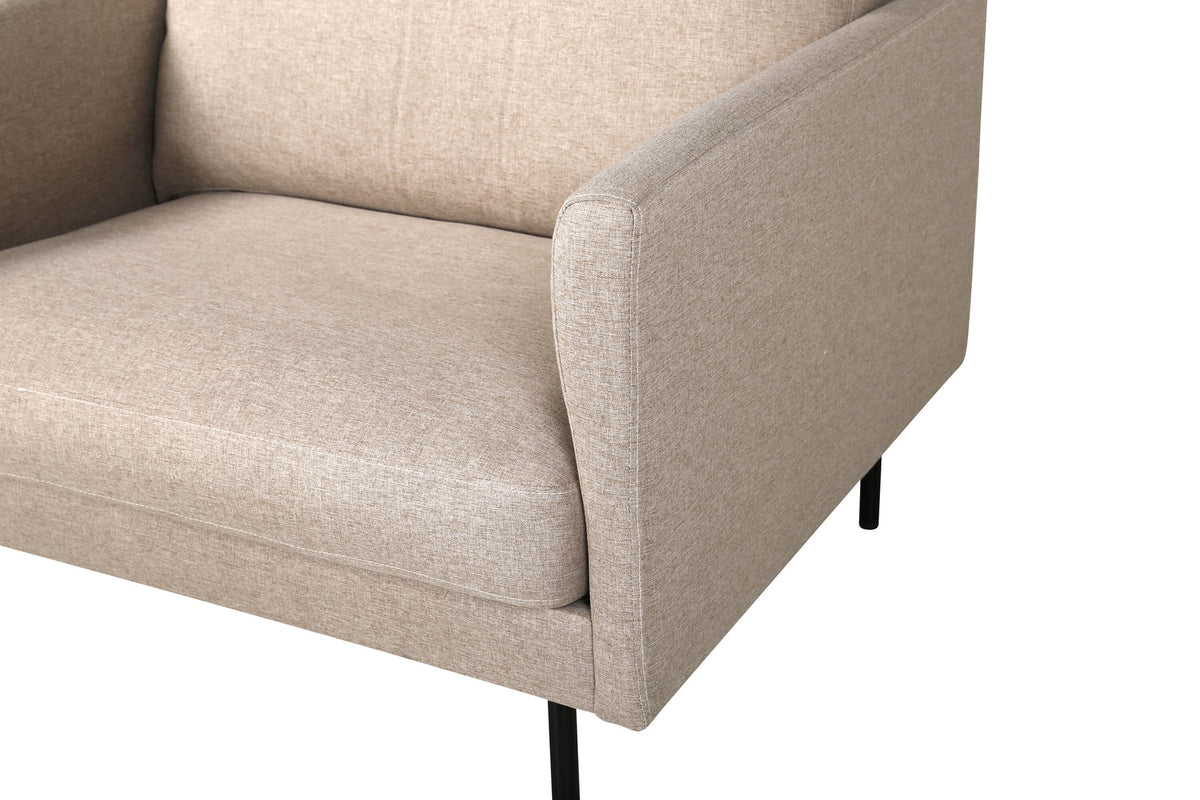 Zoom Sessel in Beige präsentiert im Onlineshop von KAQTU Design AG. Sessel mit Armlehnen ist von Venture Home