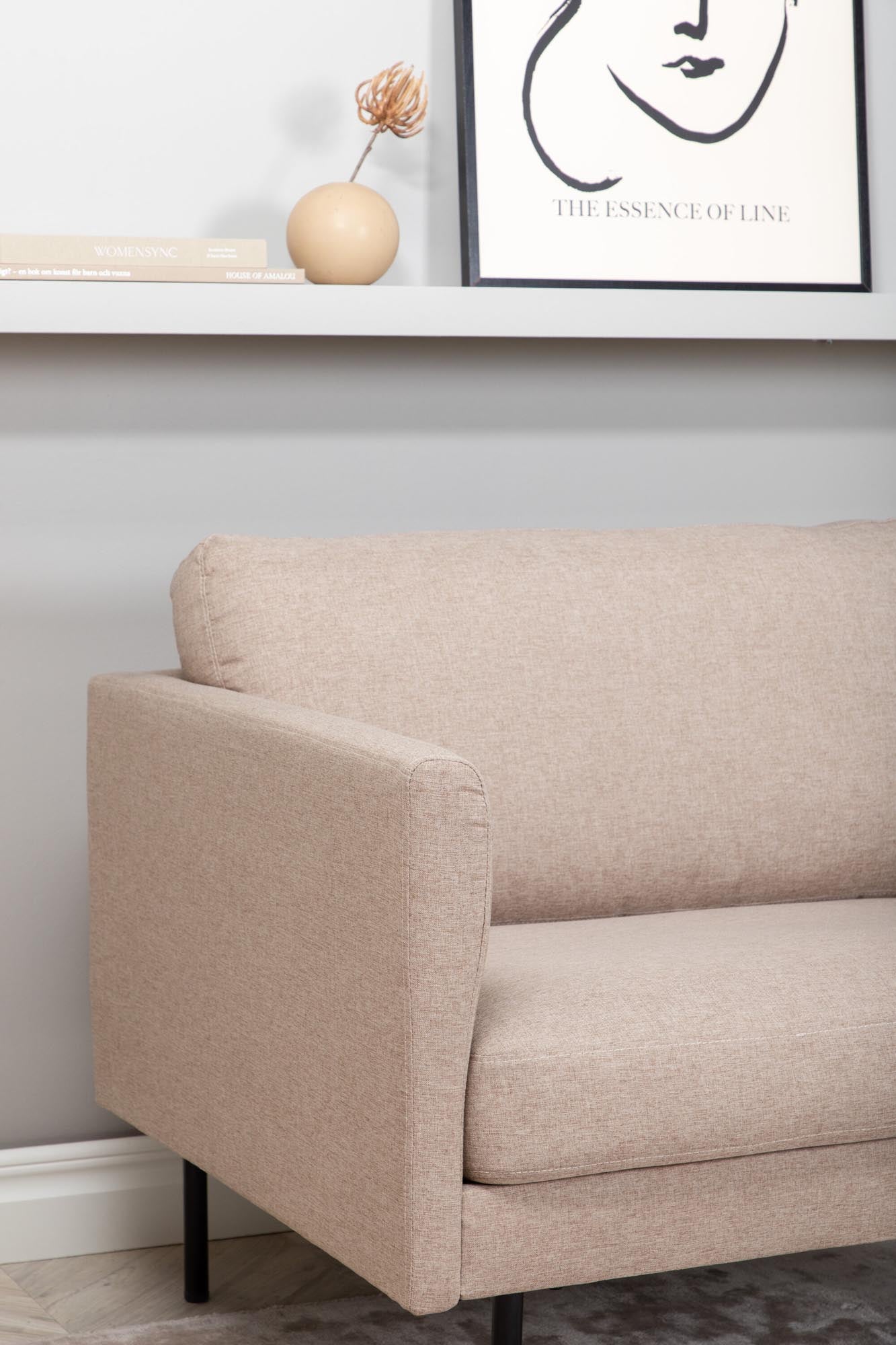 Zoom Sessel in Beige präsentiert im Onlineshop von KAQTU Design AG. Sessel mit Armlehnen ist von Venture Home