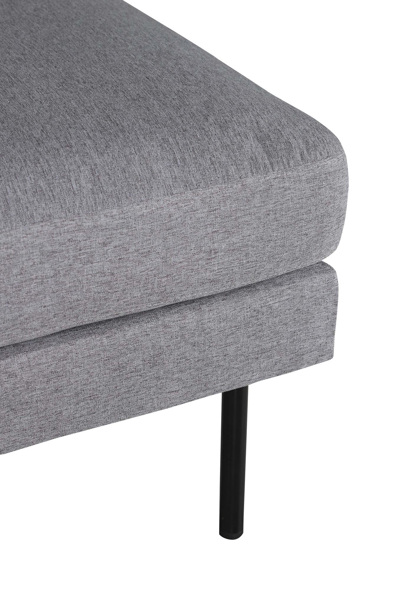 Zoom Ottoman / Pouf in Grau präsentiert im Onlineshop von KAQTU Design AG. Ottoman ist von Venture Home