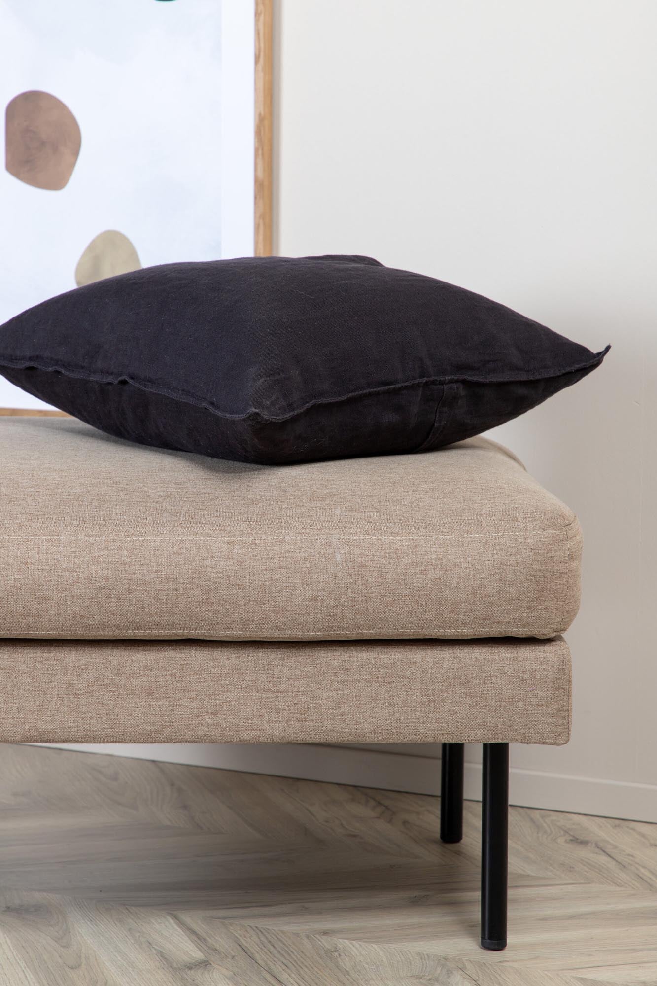 Zoom Ottoman / Pouf in Braun präsentiert im Onlineshop von KAQTU Design AG. Ottoman ist von Venture Home