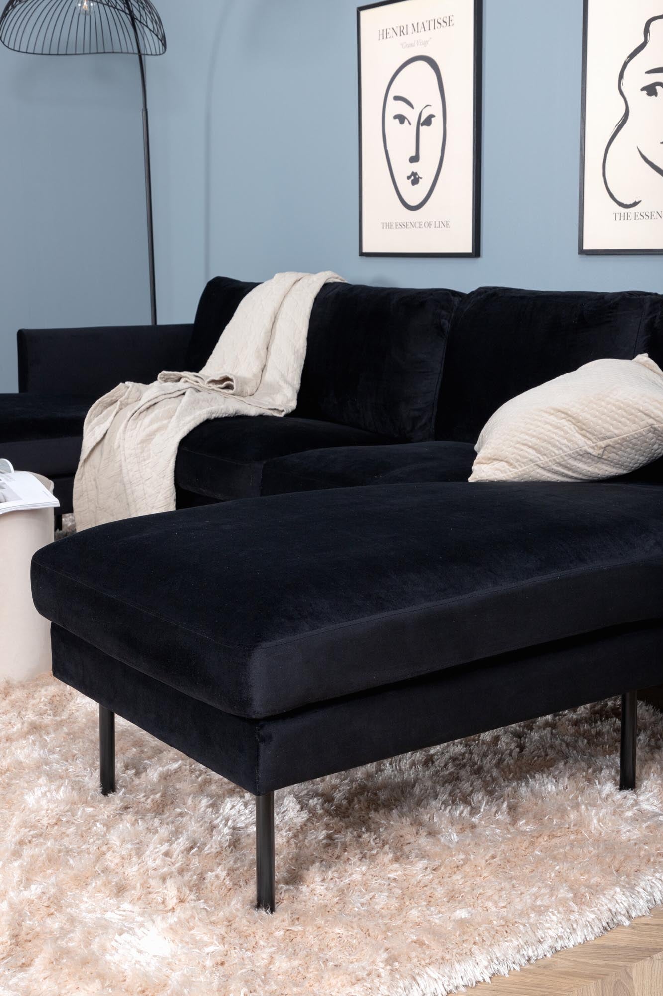 Zoom U-Sofa in Schwarz präsentiert im Onlineshop von KAQTU Design AG. L-Sofa rechts ist von Venture Home
