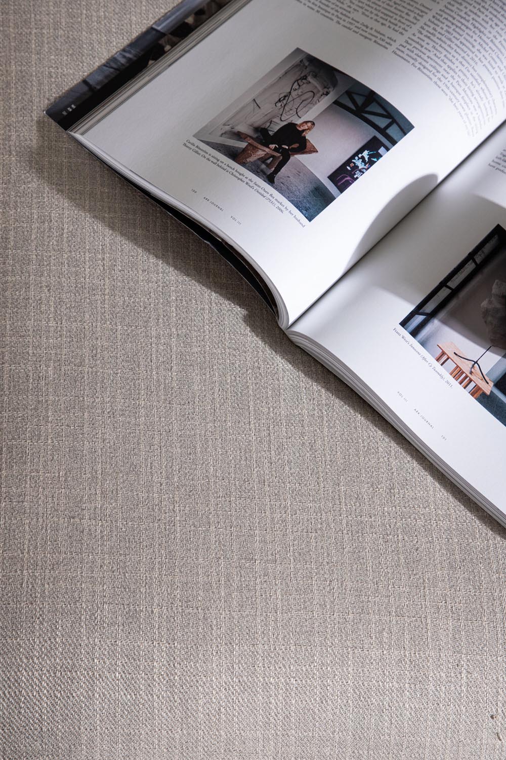 Tacoma Sofa in Beige präsentiert im Onlineshop von KAQTU Design AG. 2er Sofa ist von Venture Home