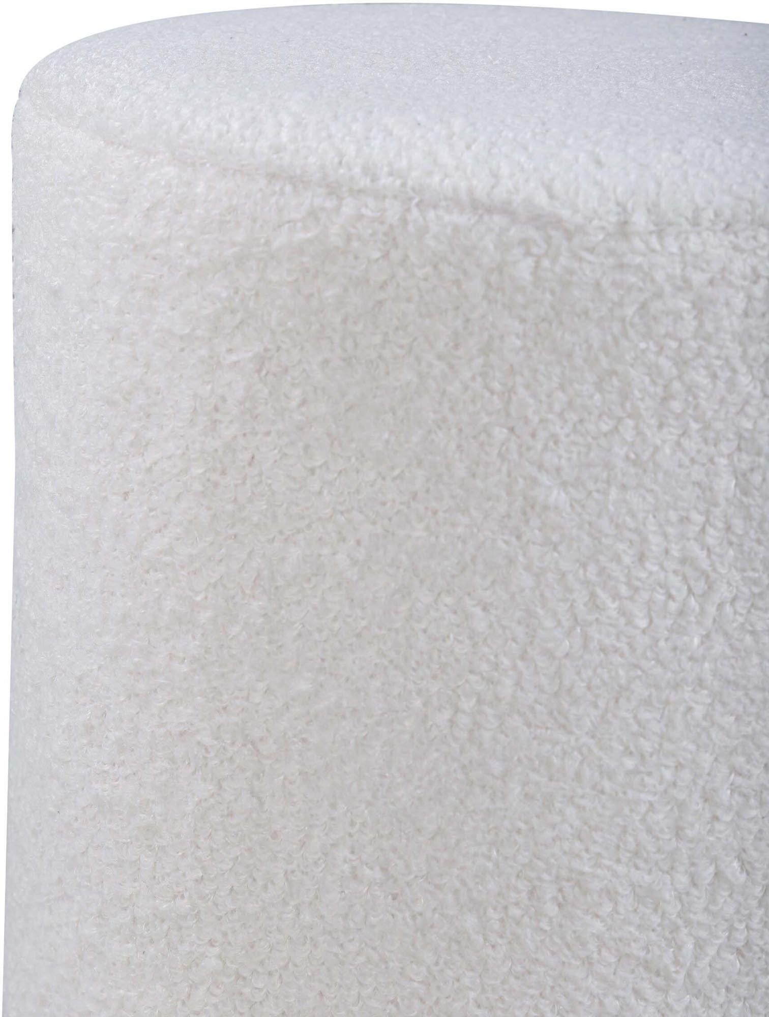 Benji Ottoman: Stilvoller Pouf in Beige für zeitgemässe Wohnräume.