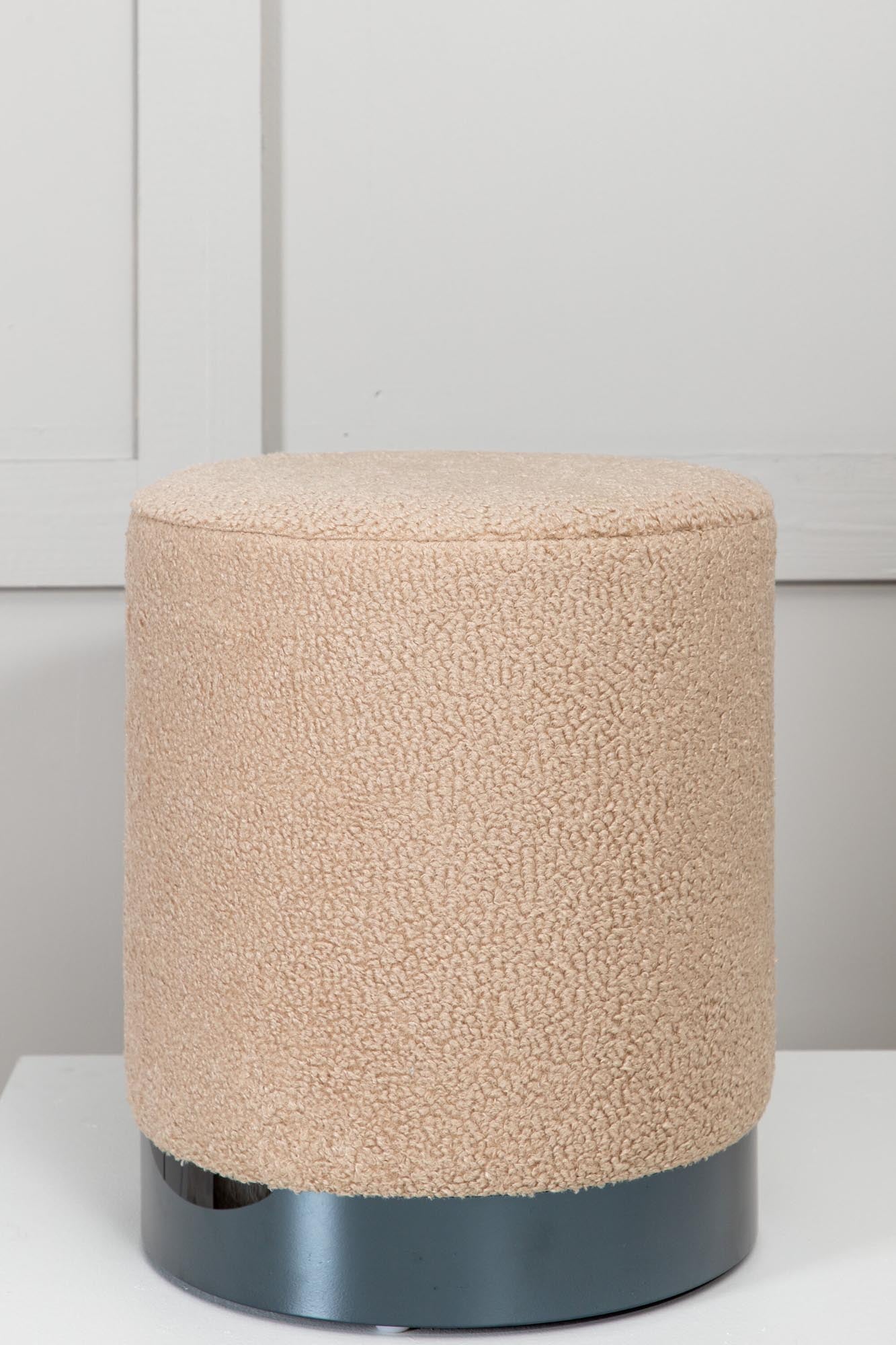 Benji Ottoman / Pouf in Beige präsentiert im Onlineshop von KAQTU Design AG. Pouf ist von Venture Home