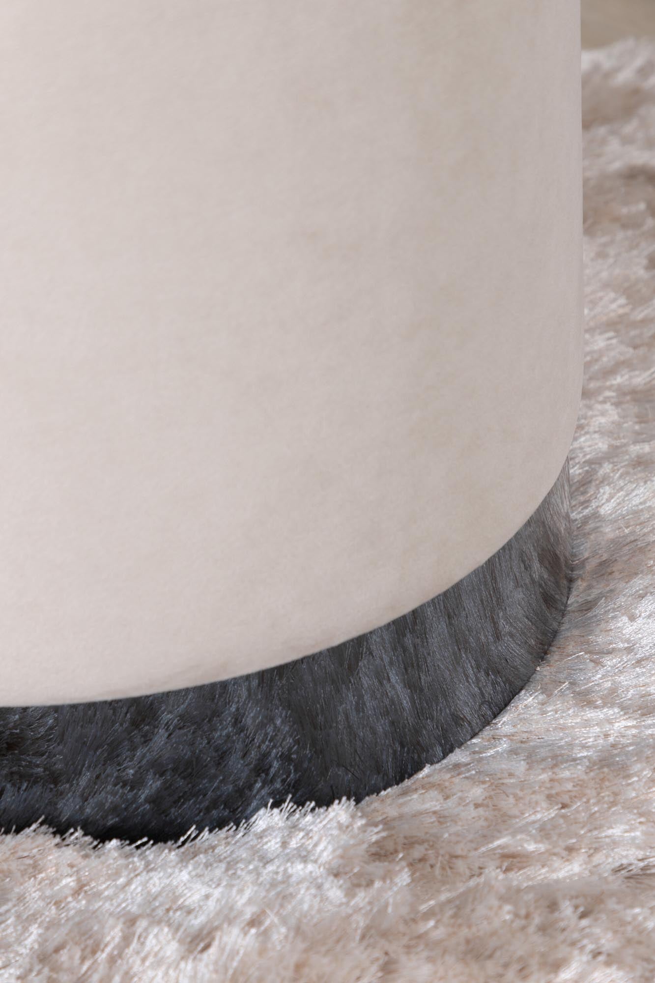 Benji Ottoman / Pouf in Beige präsentiert im Onlineshop von KAQTU Design AG. Pouf ist von Venture Home