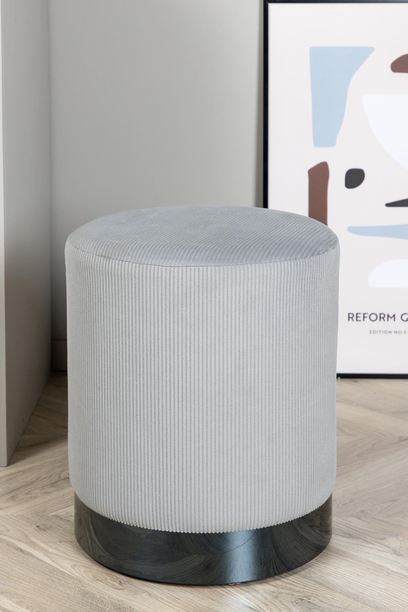 Benji Ottoman / Pouf in Grau präsentiert im Onlineshop von KAQTU Design AG. Pouf ist von Venture Home