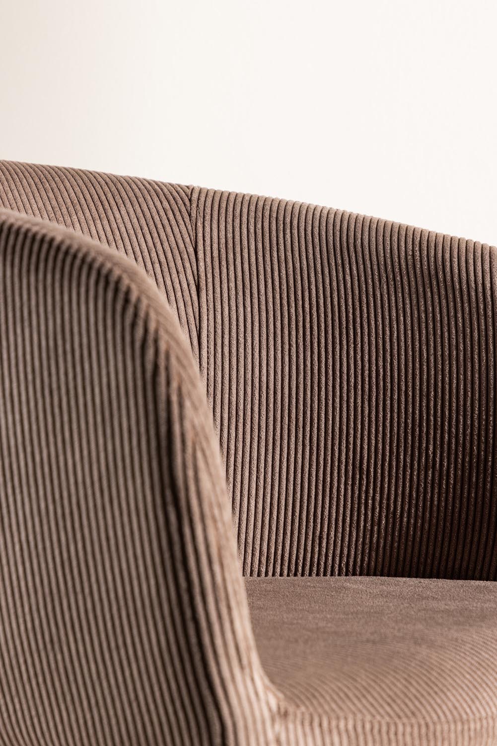 Berit Esszimmerstuhl in Braun präsentiert im Onlineshop von KAQTU Design AG. Schalenstuhl ist von Venture Home