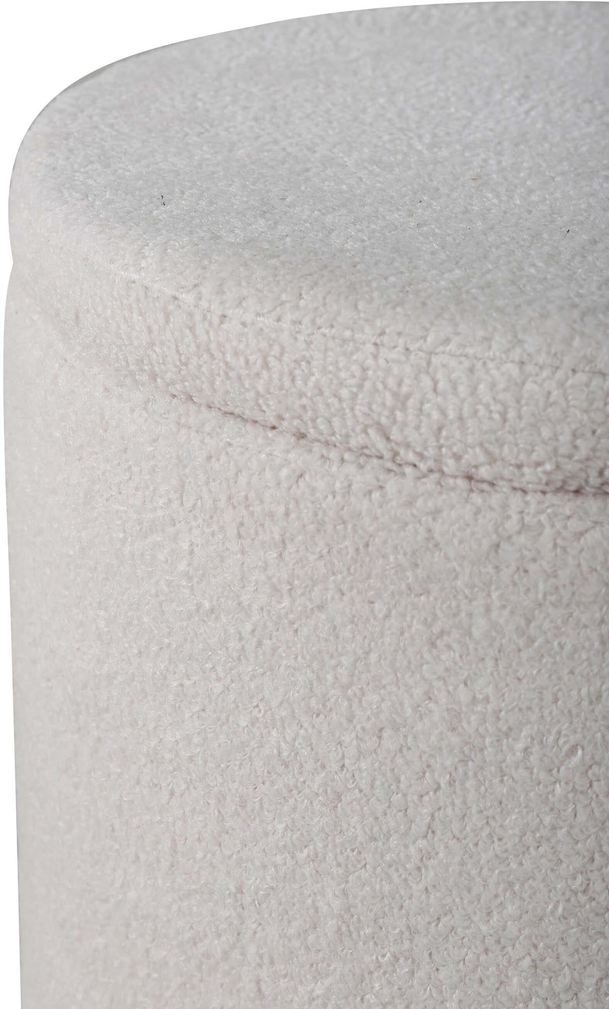 Dunken Ottoman von Venture Home: Stilvoller Pouf aus Teddystoff, ideal für jeden Raum. Praktisch mit Stauraum und eleganter Ausstrahlung.