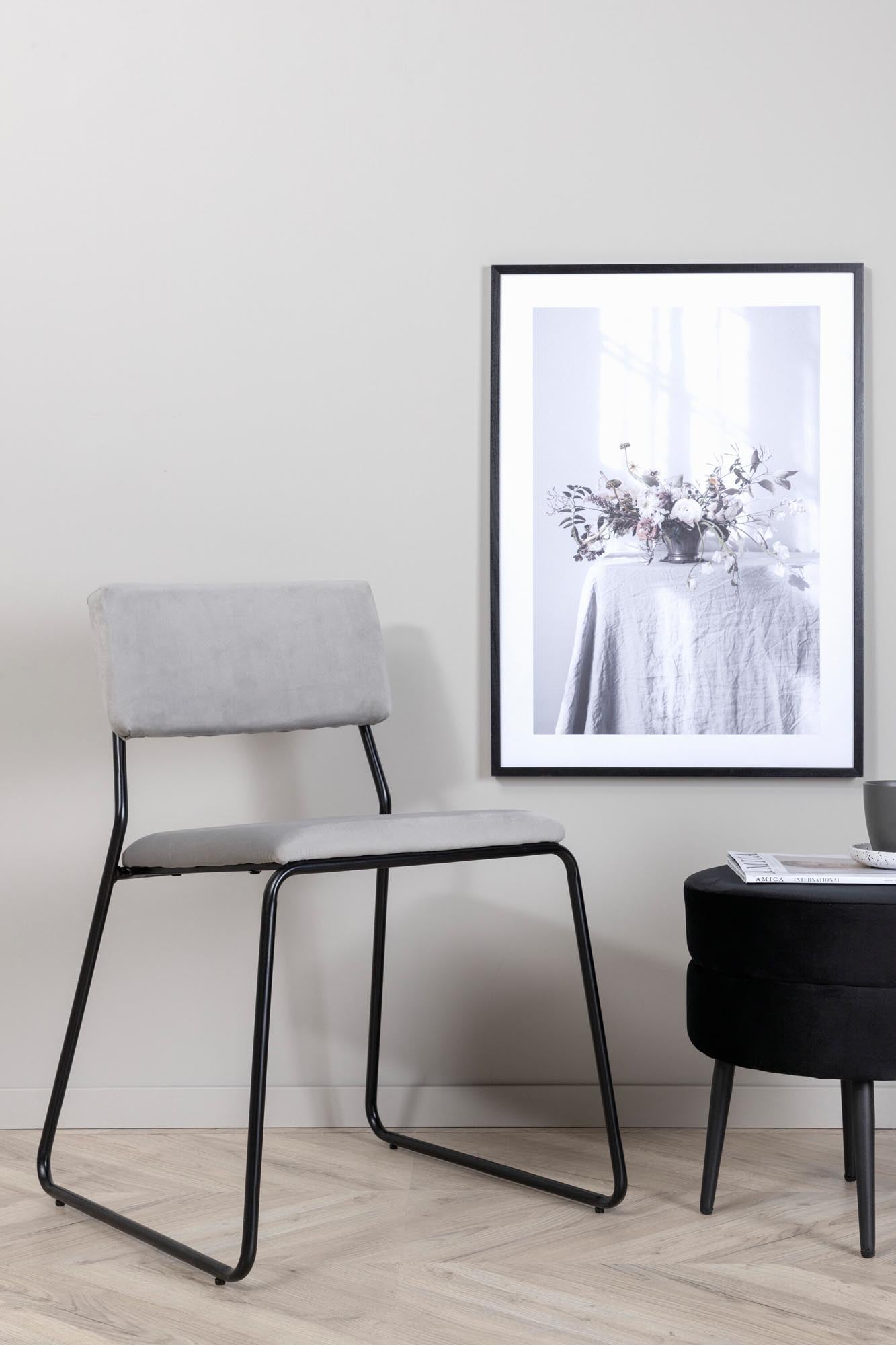 Kenth Stuhl in Grau präsentiert im Onlineshop von KAQTU Design AG. Stuhl ist von Venture Home
