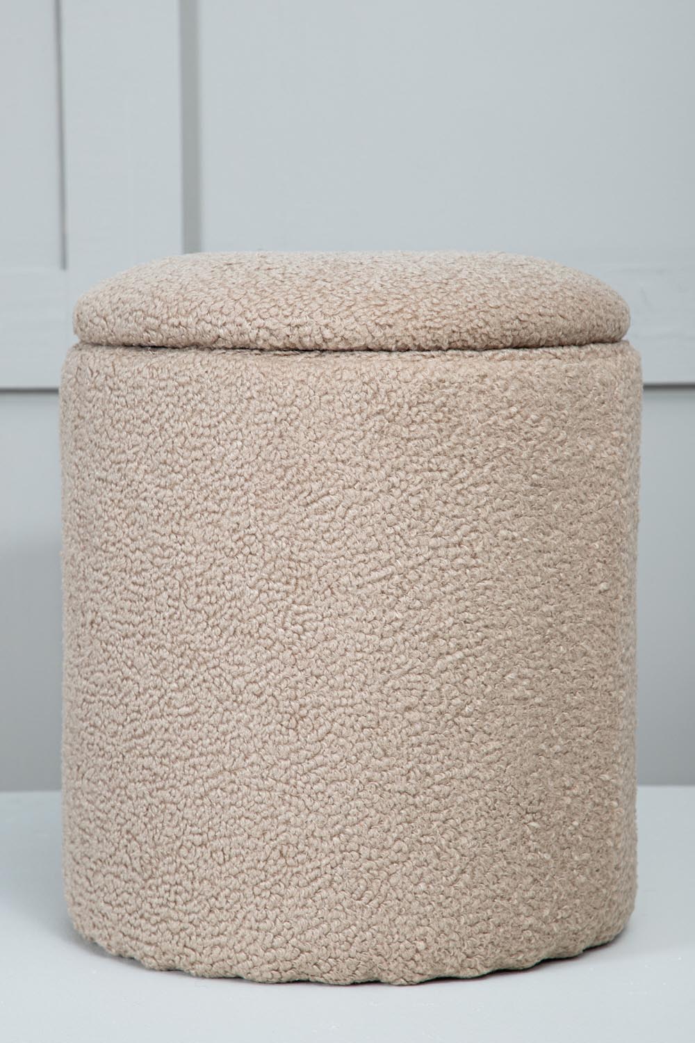 Limpen Ottoman / Pouf in Beige präsentiert im Onlineshop von KAQTU Design AG. Pouf ist von Venture Home