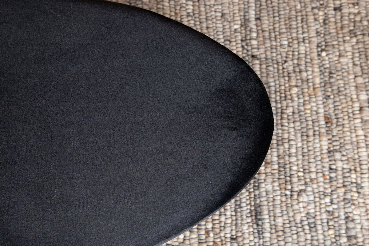 Otto Ottoman / Pouf in Schwarz präsentiert im Onlineshop von KAQTU Design AG. Ottoman ist von Venture Home
