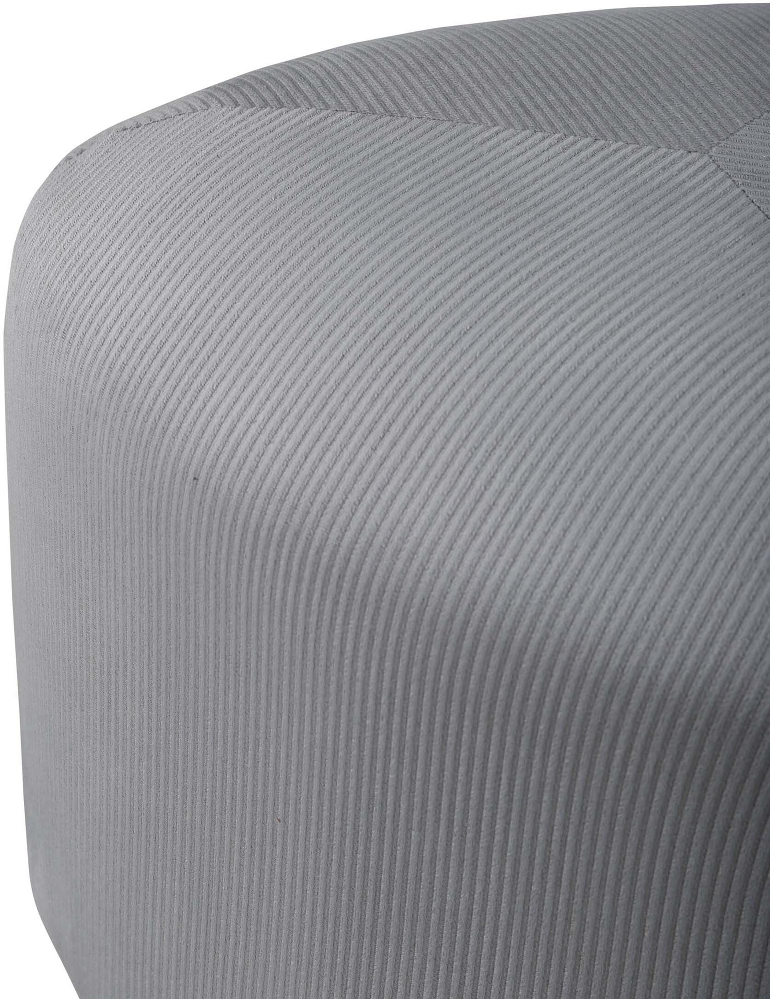Peg Ottoman / Pouf in Grau präsentiert im Onlineshop von KAQTU Design AG. Pouf ist von Venture Home