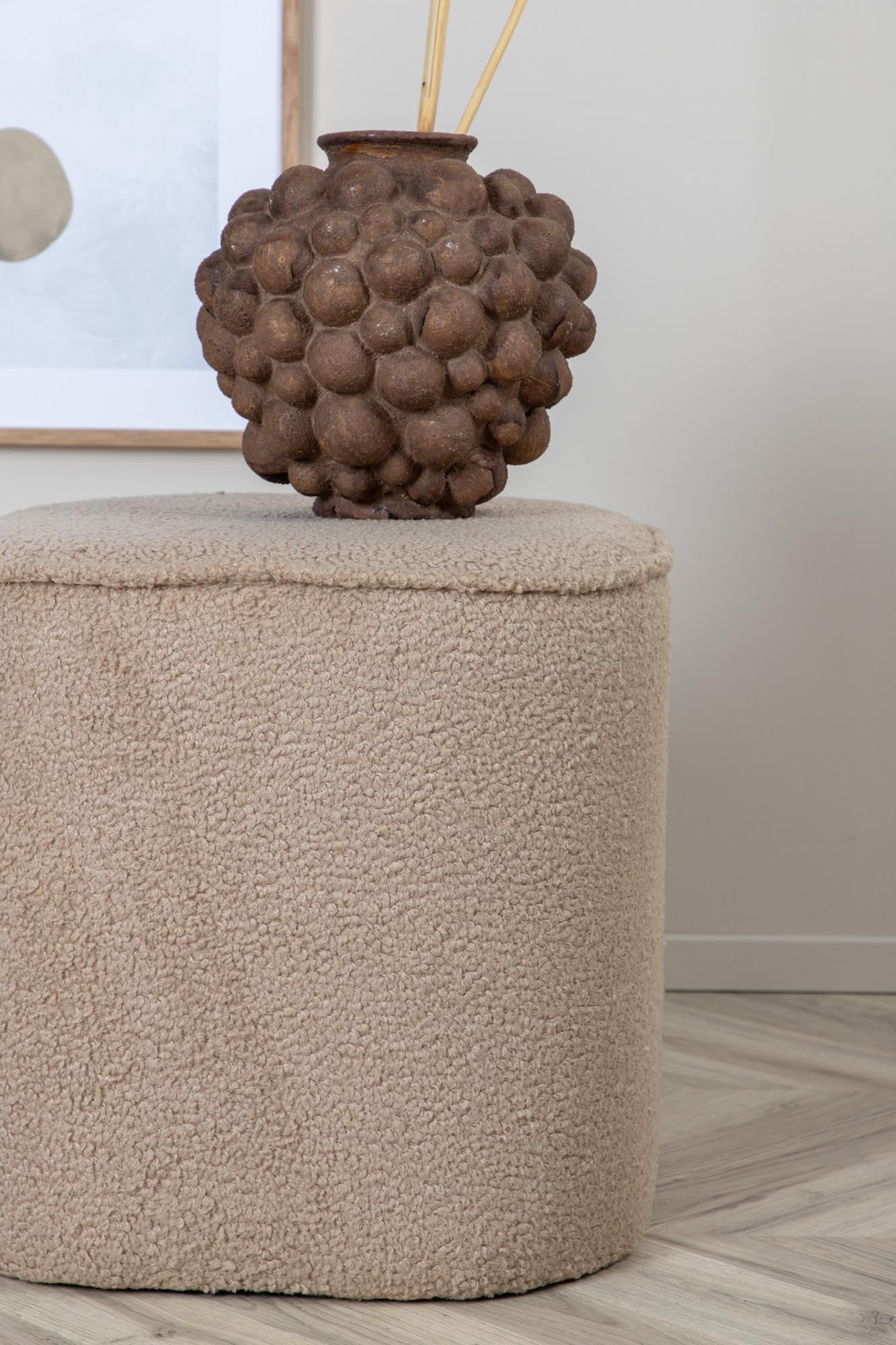 Piff Ottoman / Pouf in Beige präsentiert im Onlineshop von KAQTU Design AG. Pouf ist von Venture Home