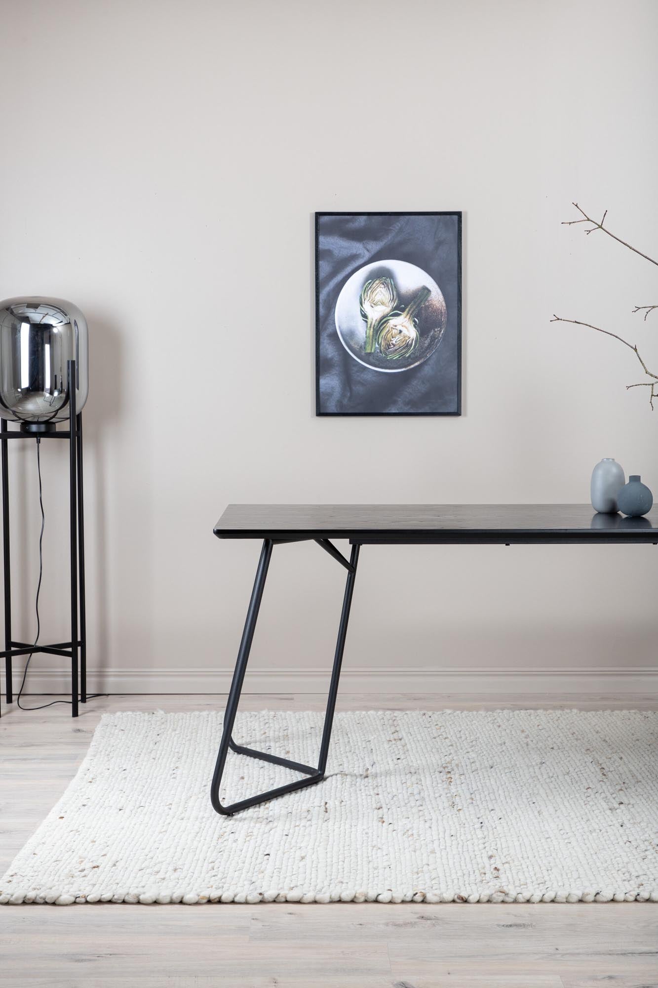 Petra Tisch in Schwarz präsentiert im Onlineshop von KAQTU Design AG. Esstisch ist von Venture Home