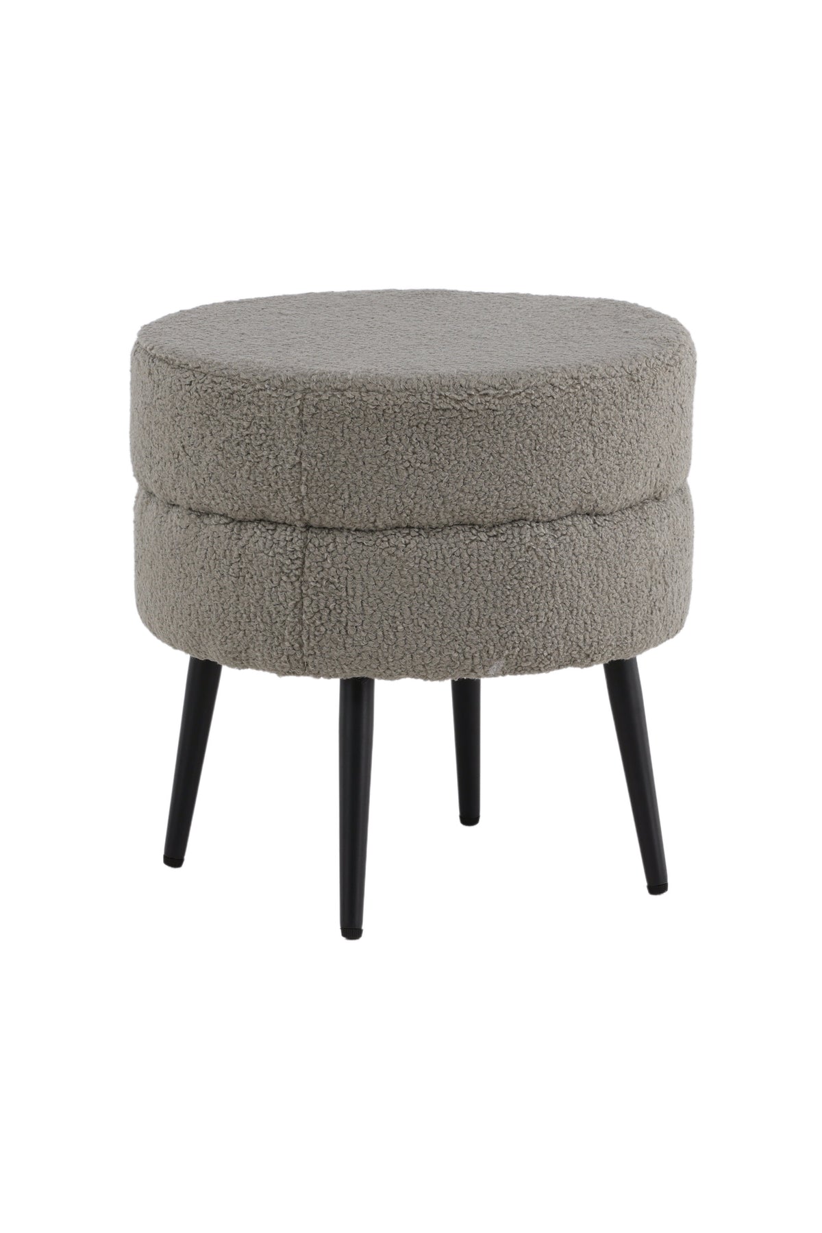 Runder Pouf Pot in Grau mit Teddystoff-Bezug, Durchmesser 40 cm, auf schwarzen, leicht ausgestellten Stahlbeinen stehend.
