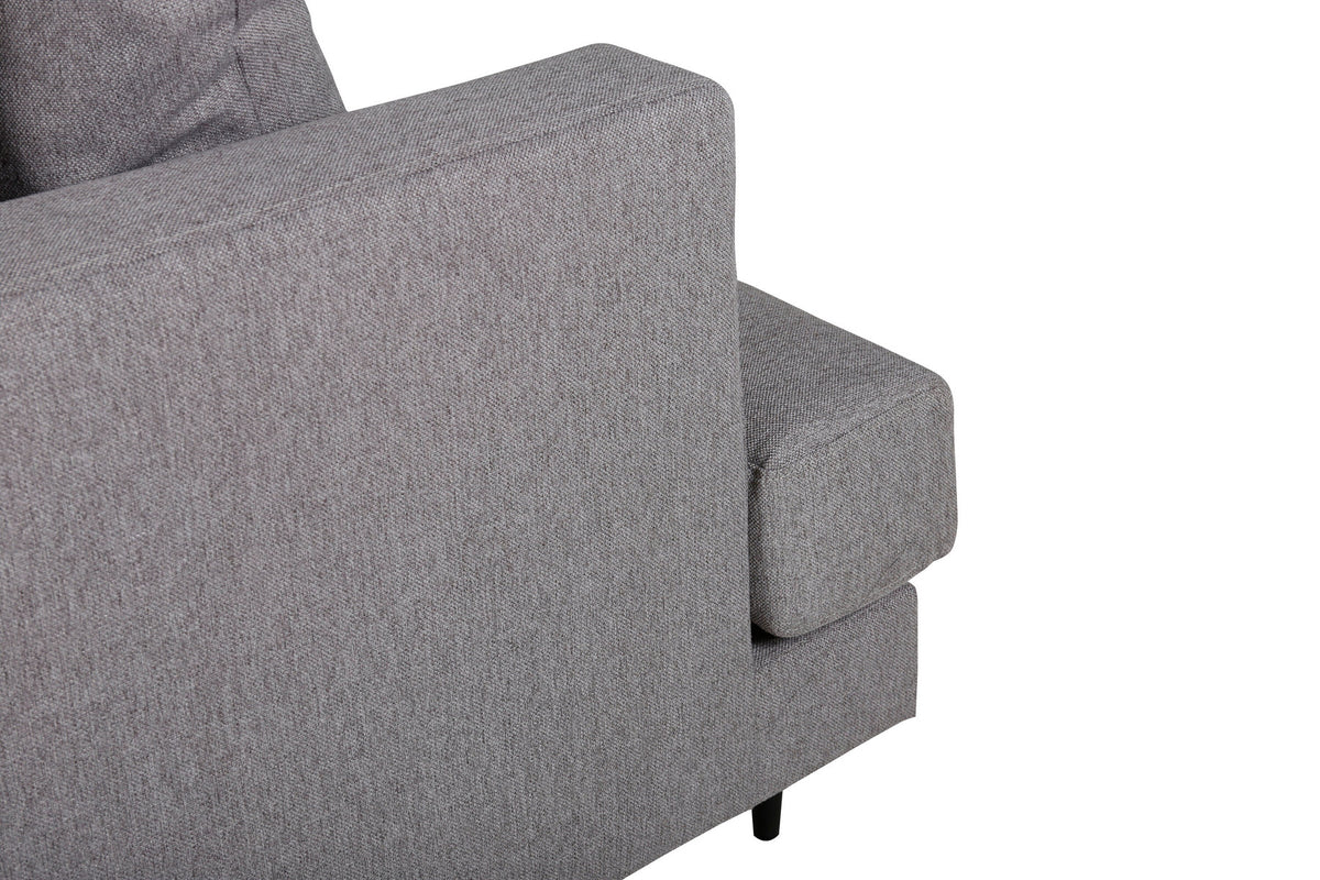 Sofia Sofa in Grau präsentiert im Onlineshop von KAQTU Design AG. 3er Sofa ist von Venture Home