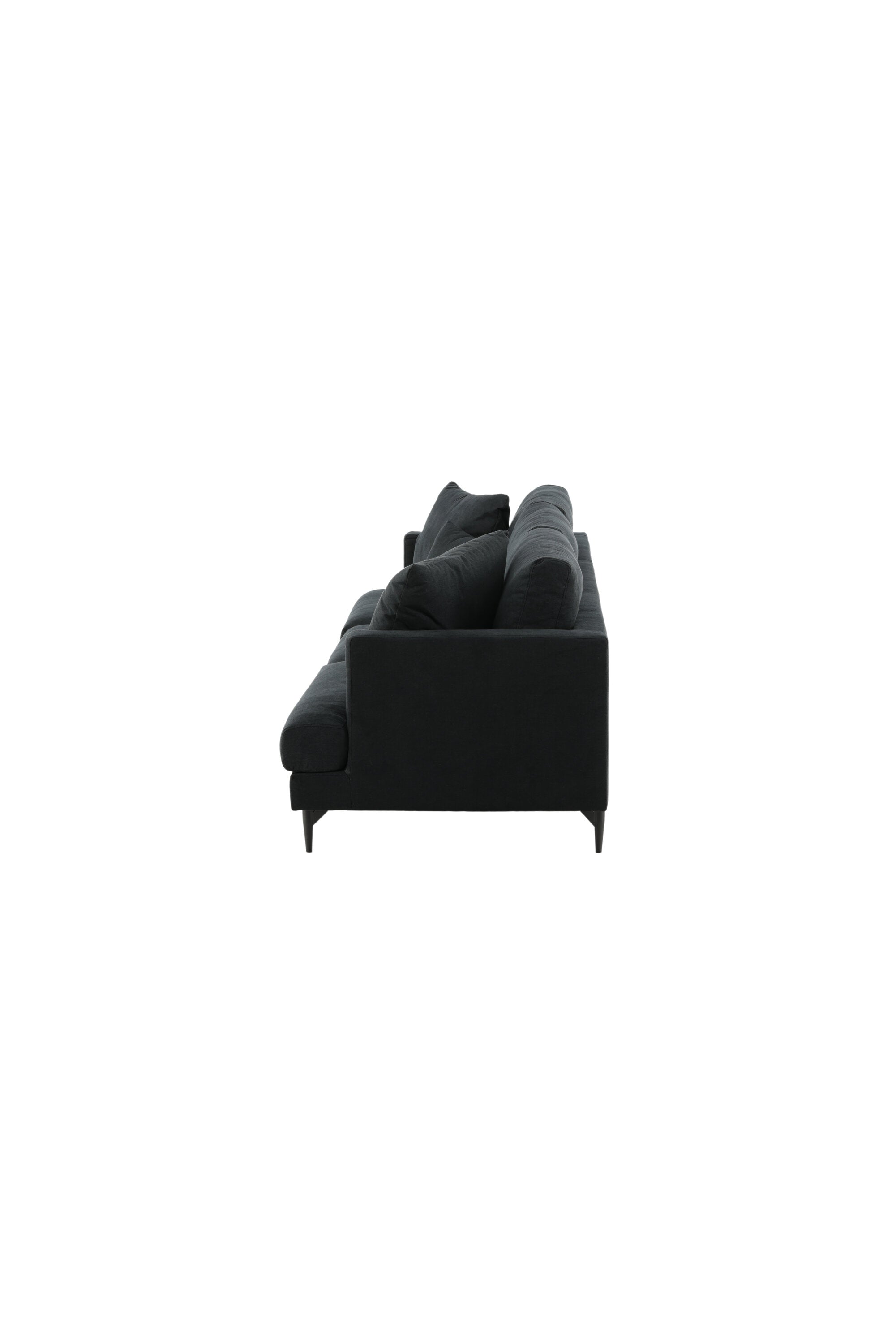 Sofia Sofa in Schwarz präsentiert im Onlineshop von KAQTU Design AG. 3er Sofa ist von Venture Home