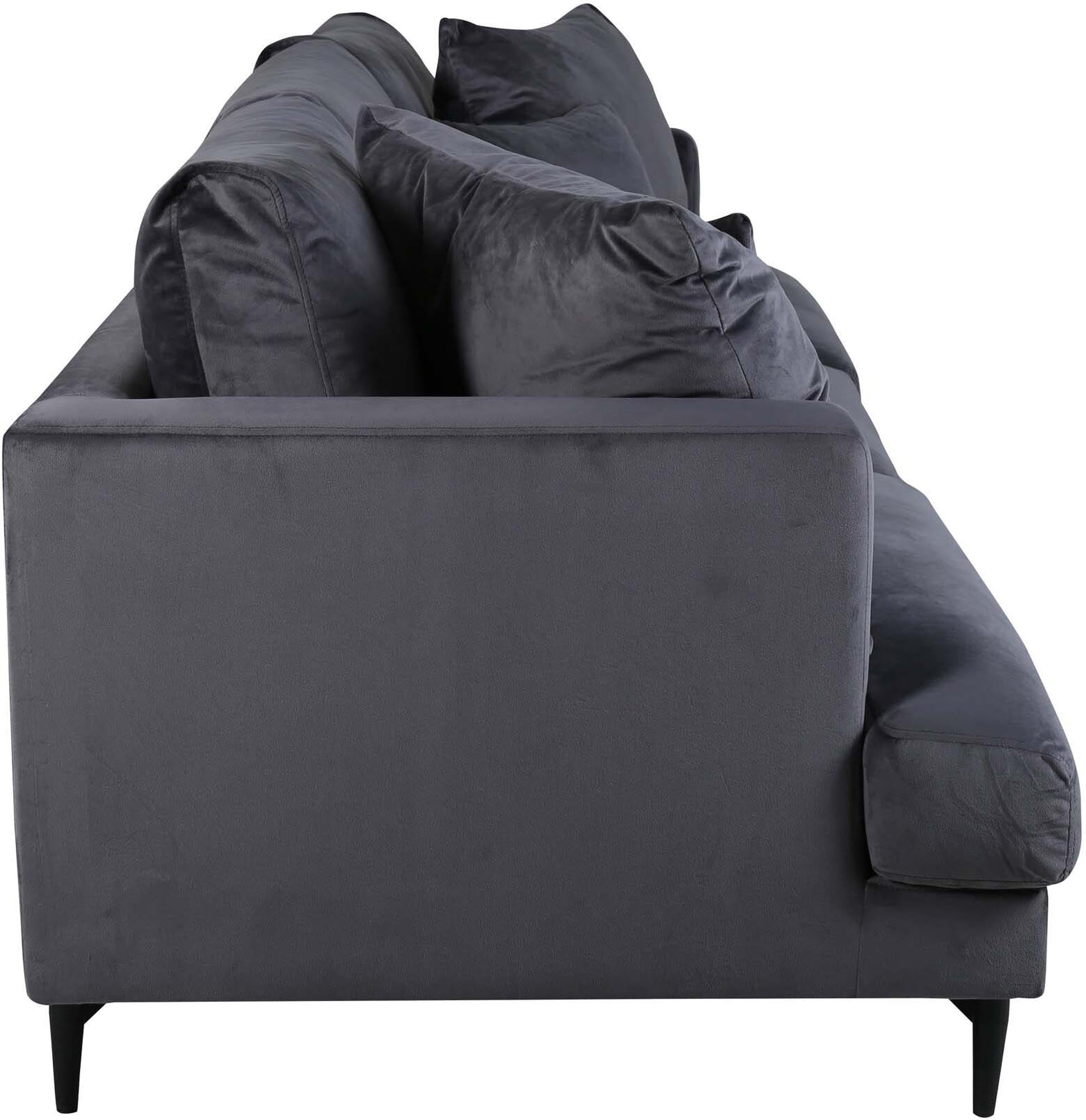 Sofia Sofa in Dunkelgrau präsentiert im Onlineshop von KAQTU Design AG. 3er Sofa ist von Venture Home