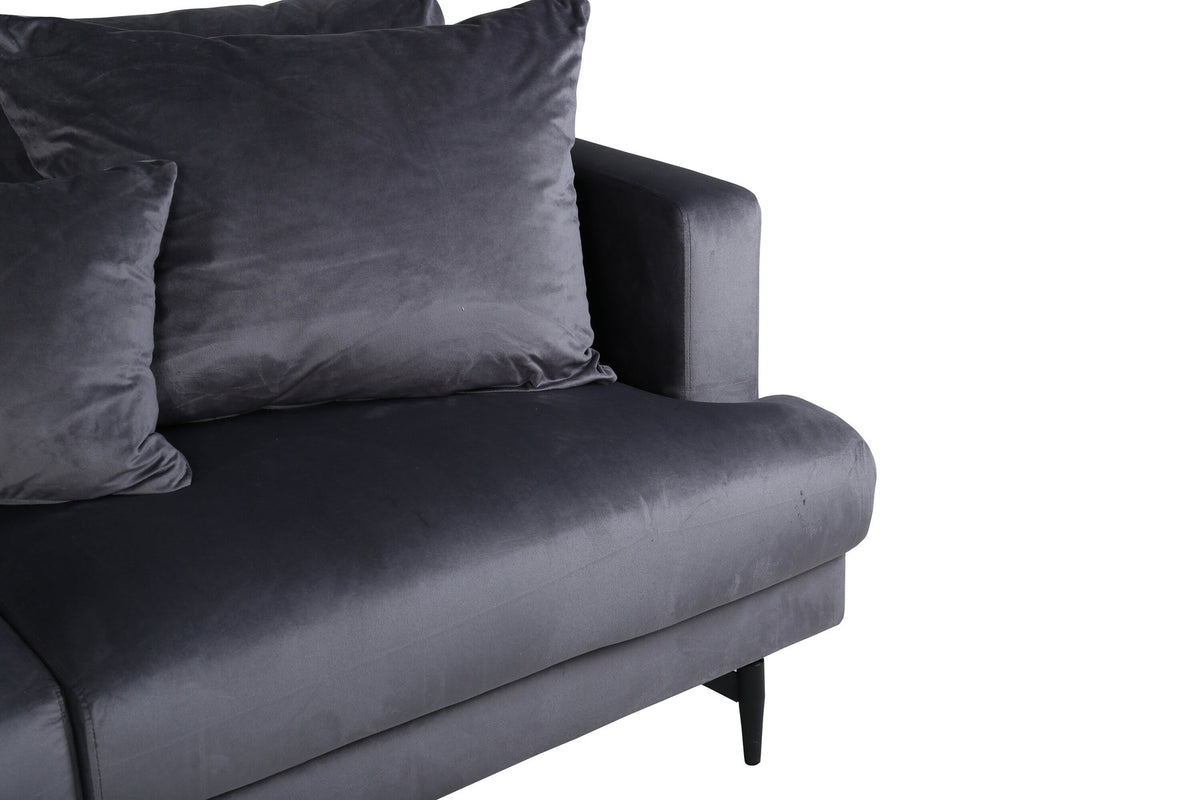 Sofia Sofa in Dunkelgrau präsentiert im Onlineshop von KAQTU Design AG. 3er Sofa ist von Venture Home