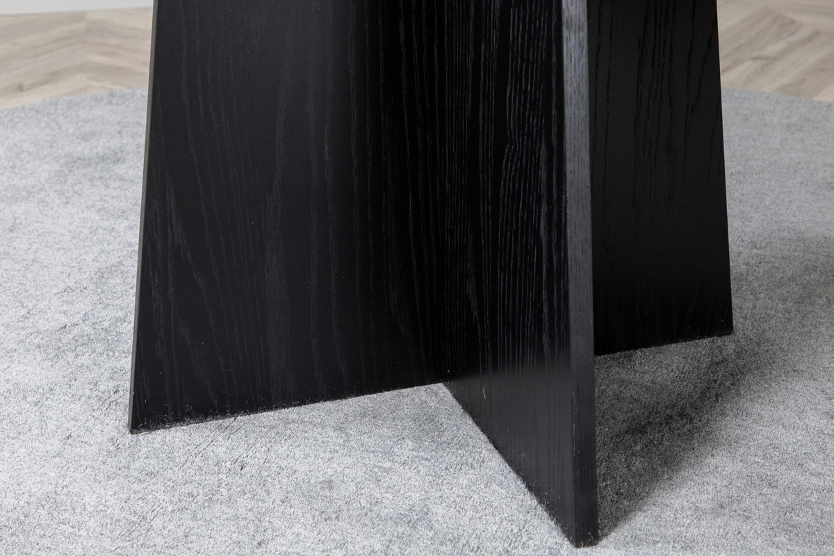 Bootcut Esstisch rund in Schwarz präsentiert im Onlineshop von KAQTU Design AG. Esstisch ist von Venture Home
