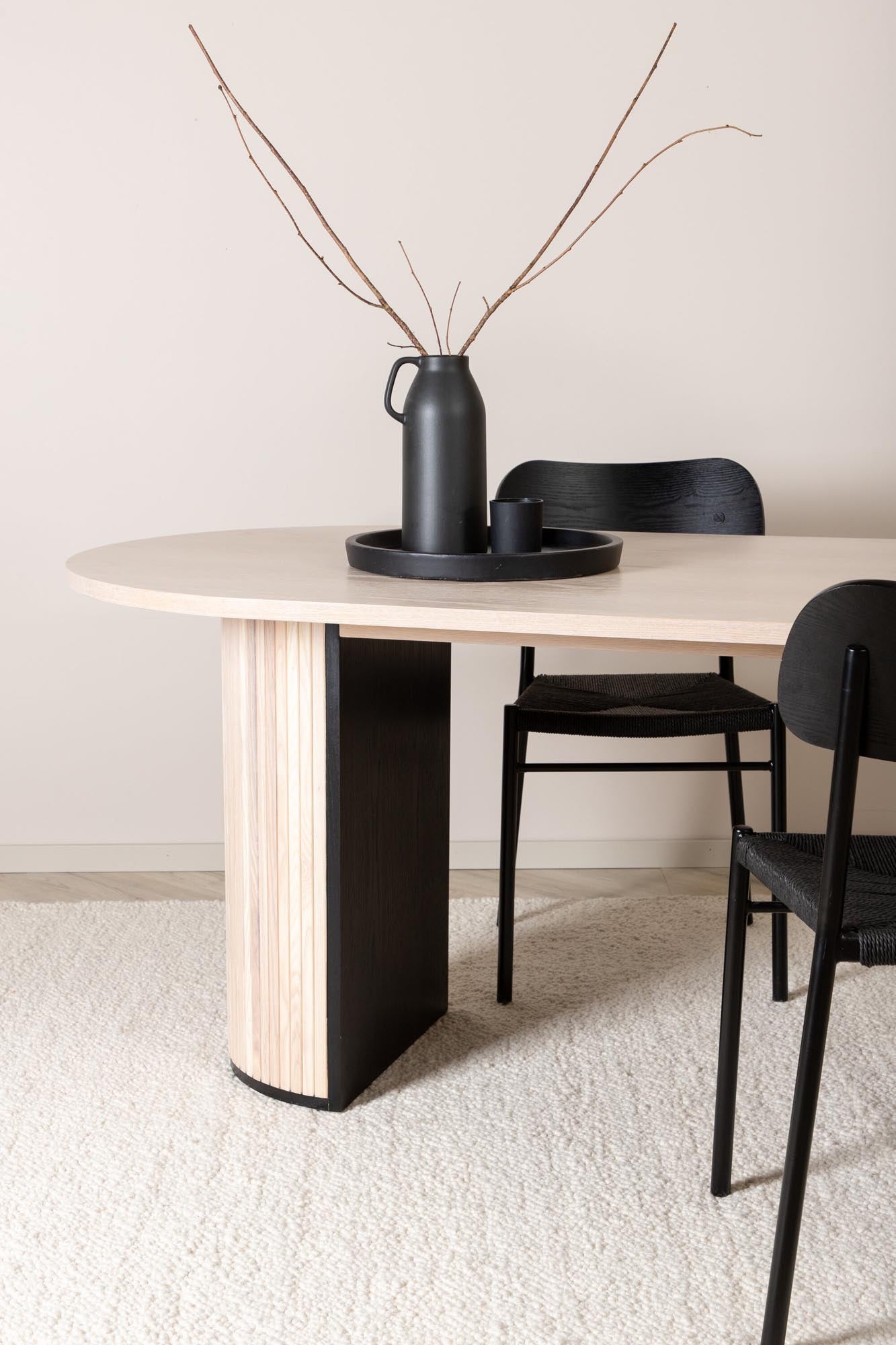 Bianca Tisch in Tünchen präsentiert im Onlineshop von KAQTU Design AG. Esstisch ist von Venture Home