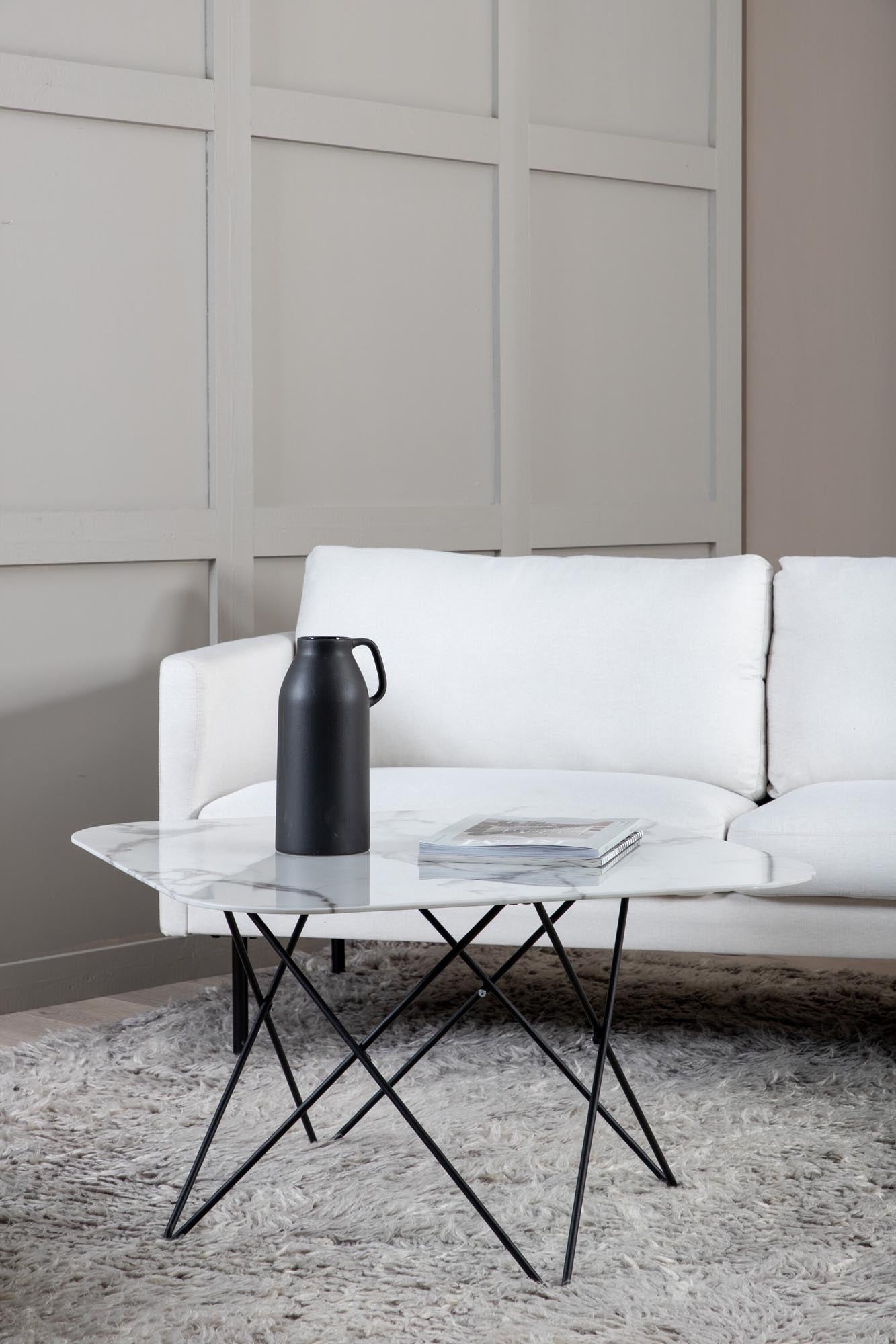 Eleganter Tristar Beistelltisch von Venture Home: Minimalistisches Design, hochwertige Materialien und vielseitige Einsatzmöglichkeiten für Ihr modernes Wohnzimmer.