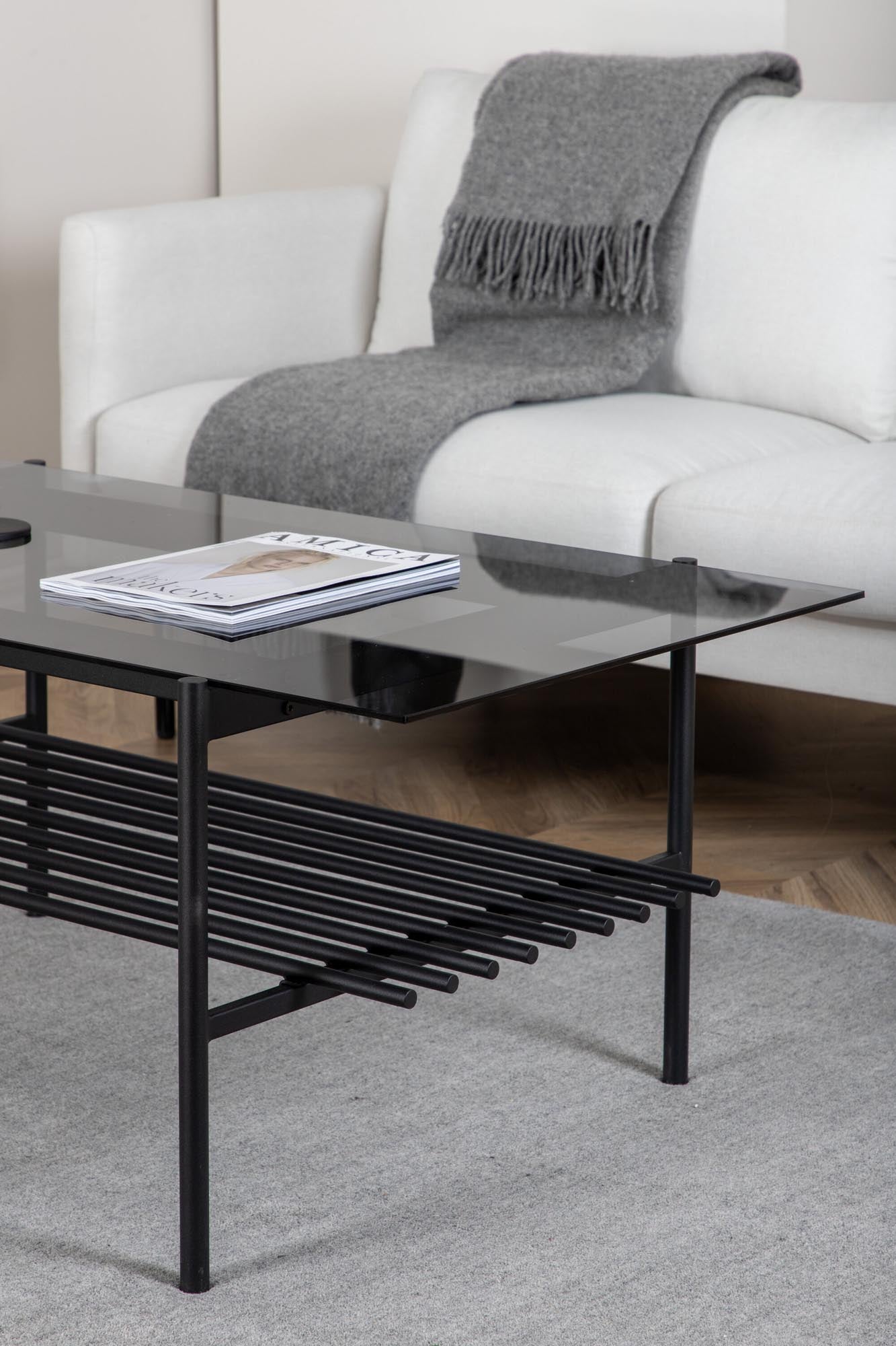 Eleganter Staf Coffee Tisch von Venture Home für modernes Wohnen.