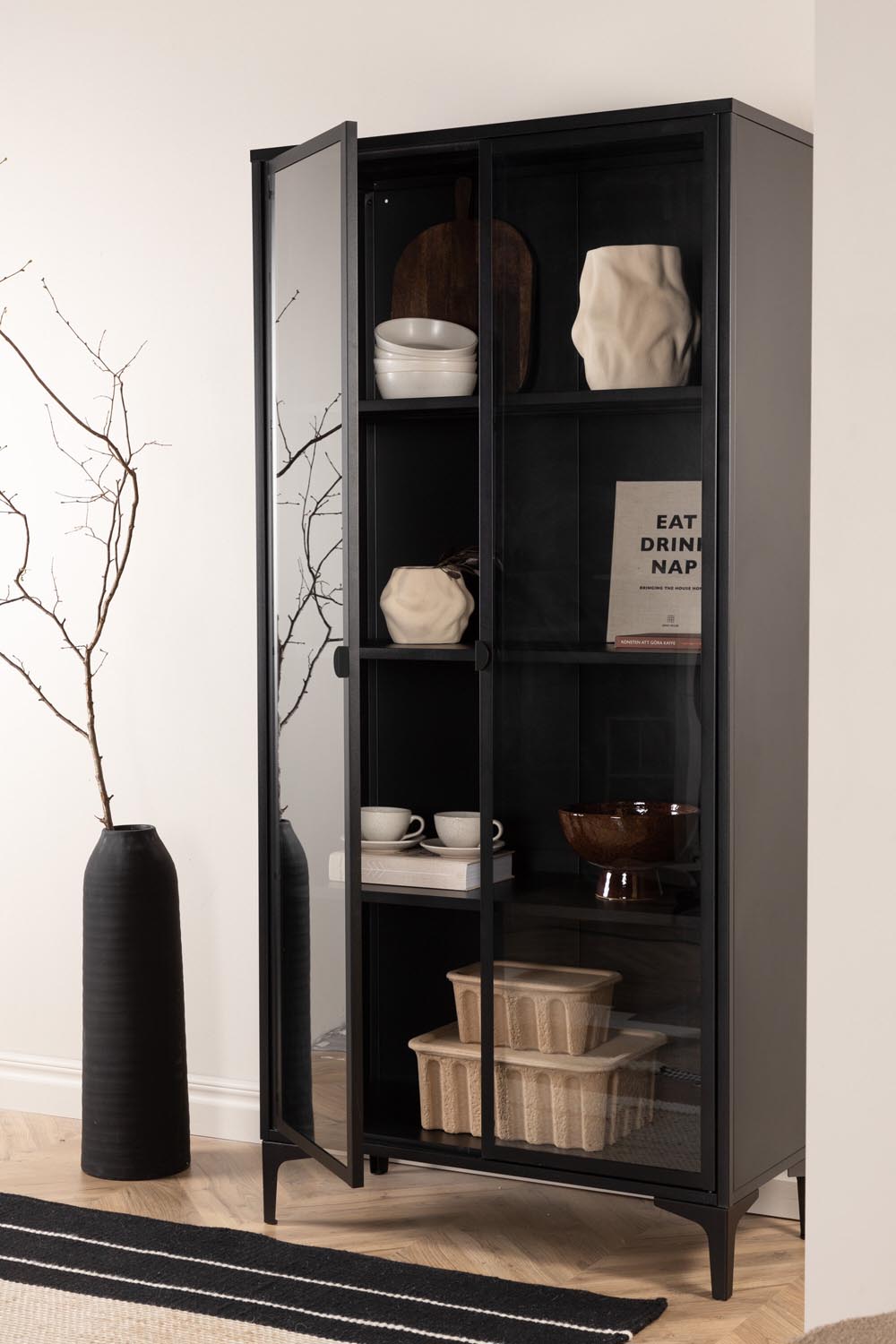 Piring Cabinet in Schwarz präsentiert im Onlineshop von KAQTU Design AG. Cabinet ist von Venture Home