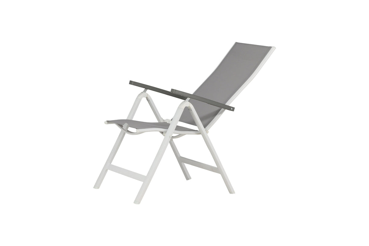 Albany Light Stuhl in Grau präsentiert im Onlineshop von KAQTU Design AG. Gartenstuhl mit Armlehnen ist von Venture Home
