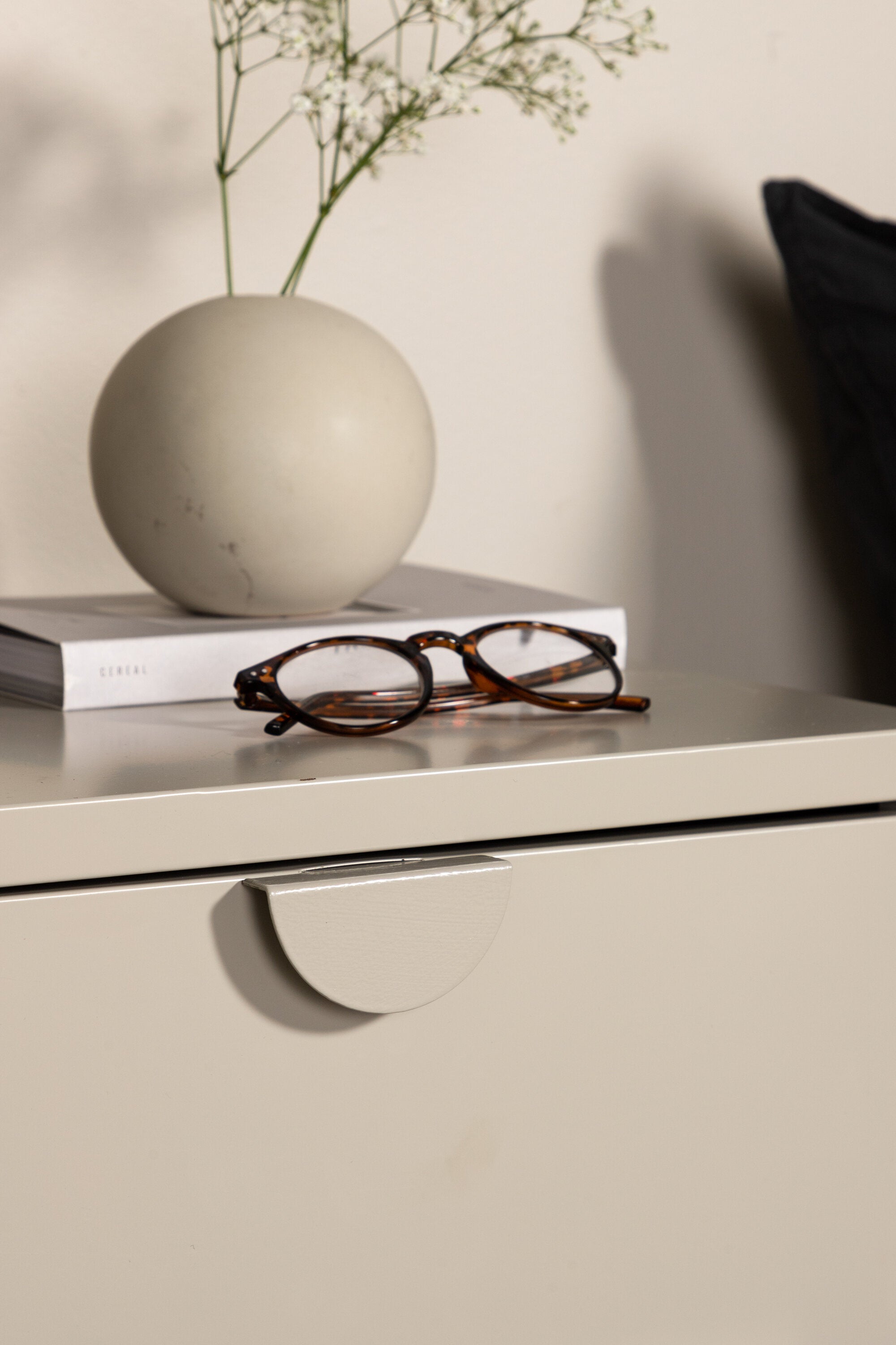 Piring 2 Korpus in Beige präsentiert im Onlineshop von KAQTU Design AG. Regal Zubehör ist von Venture Home