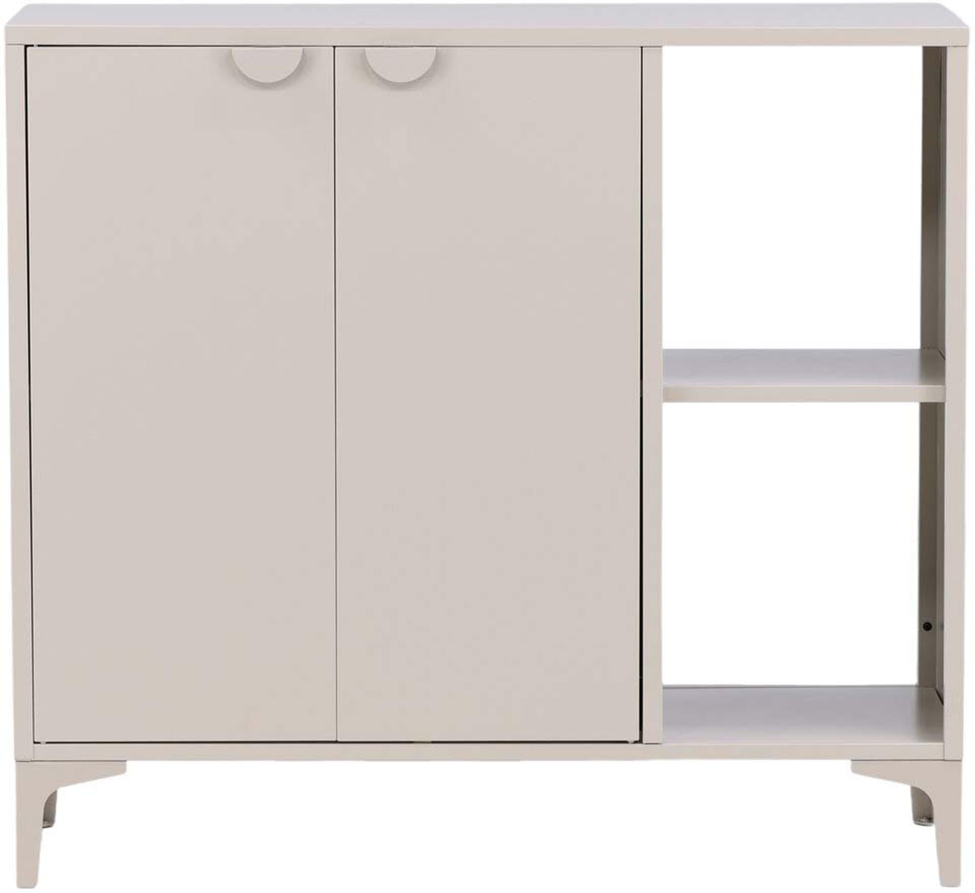 Die Piring Kommode von Venture Home: Stilvolles Reliefdesign, langlebiger Stahl, vielseitige Nutzung, elegantes, modernes Möbelstück.