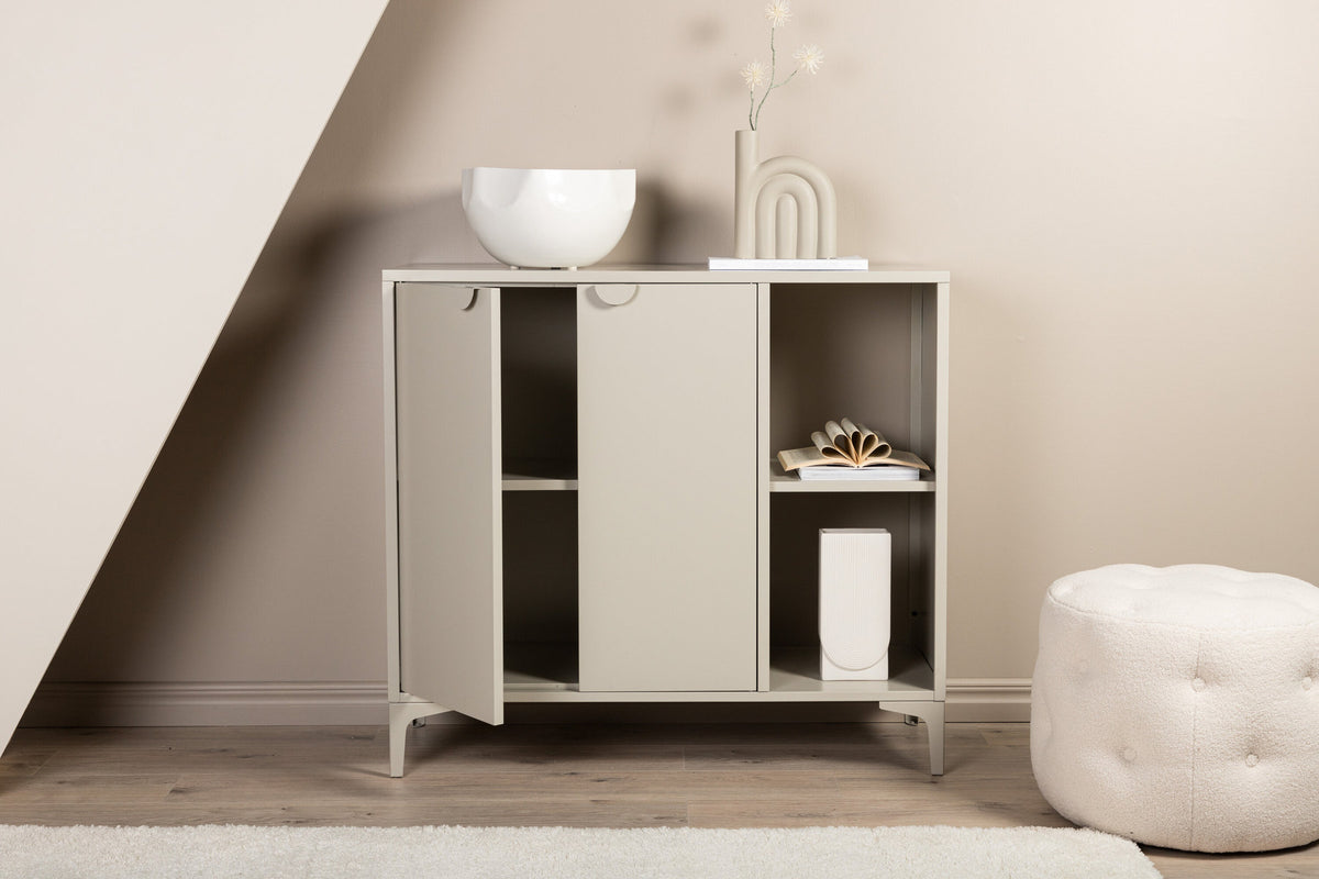 Piring Kommode in Beige präsentiert im Onlineshop von KAQTU Design AG. Cabinet ist von Venture Home
