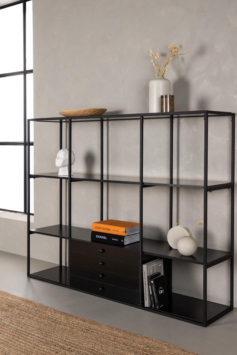 Amaraillo Schrank in Schwarz präsentiert im Onlineshop von KAQTU Design AG. Cabinet ist von Venture Home