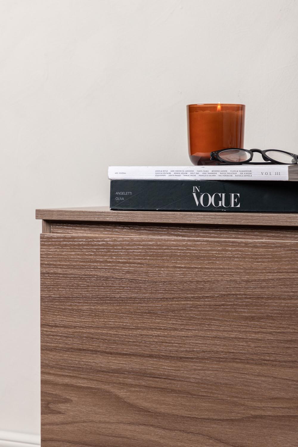 Corpus Sideboard in Nussbaum präsentiert im Onlineshop von KAQTU Design AG. Sideboard ist von Venture Home