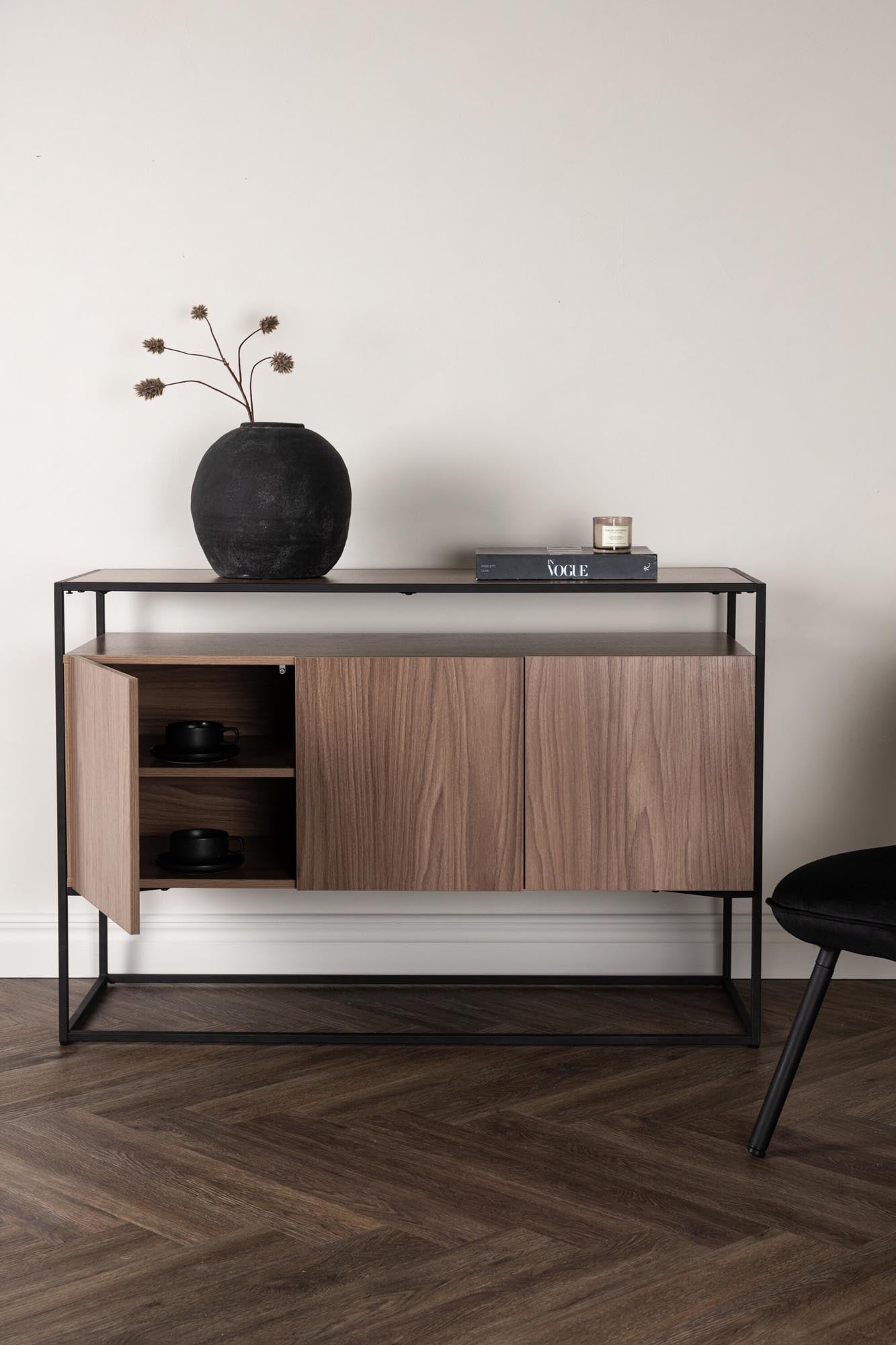 Kingsport Kabinett: Zeitlose Aufbewahrung mit modernem Flair.