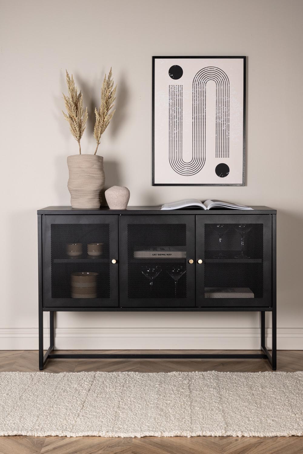 Malla Kabinett in Schwarz präsentiert im Onlineshop von KAQTU Design AG. Cabinet ist von Venture Home