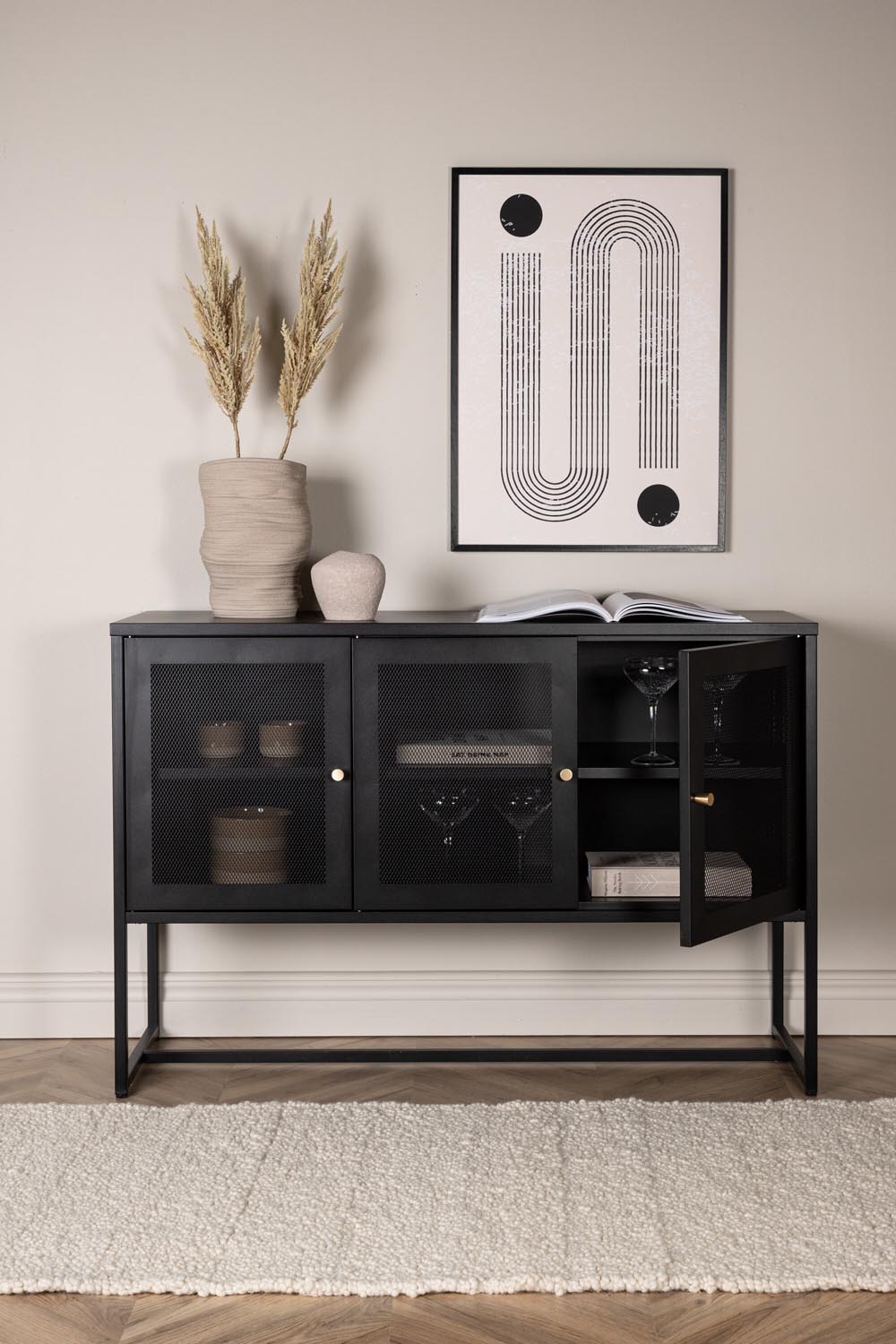 Malla Kabinett in Schwarz präsentiert im Onlineshop von KAQTU Design AG. Cabinet ist von Venture Home