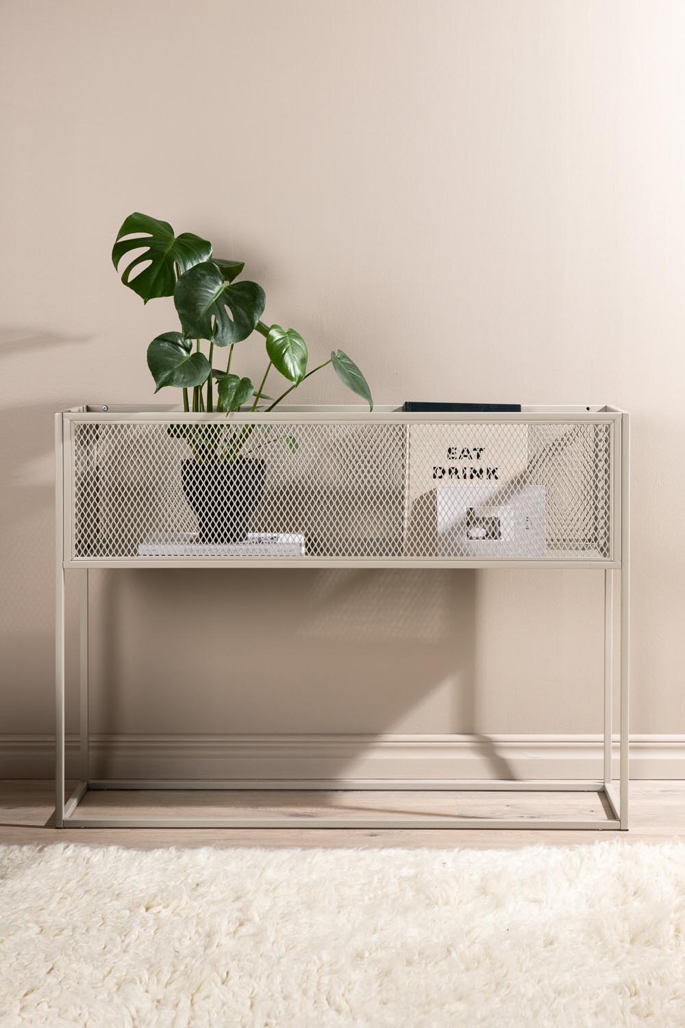 Netz Blumenregal in Beige präsentiert im Onlineshop von KAQTU Design AG. Standregal ist von Venture Home
