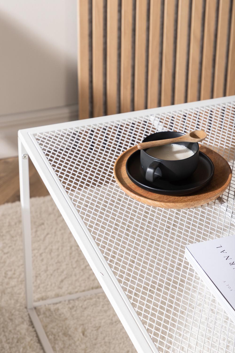 Netz Coffee Tisch in Weiss präsentiert im Onlineshop von KAQTU Design AG. Beistelltisch ist von Venture Home