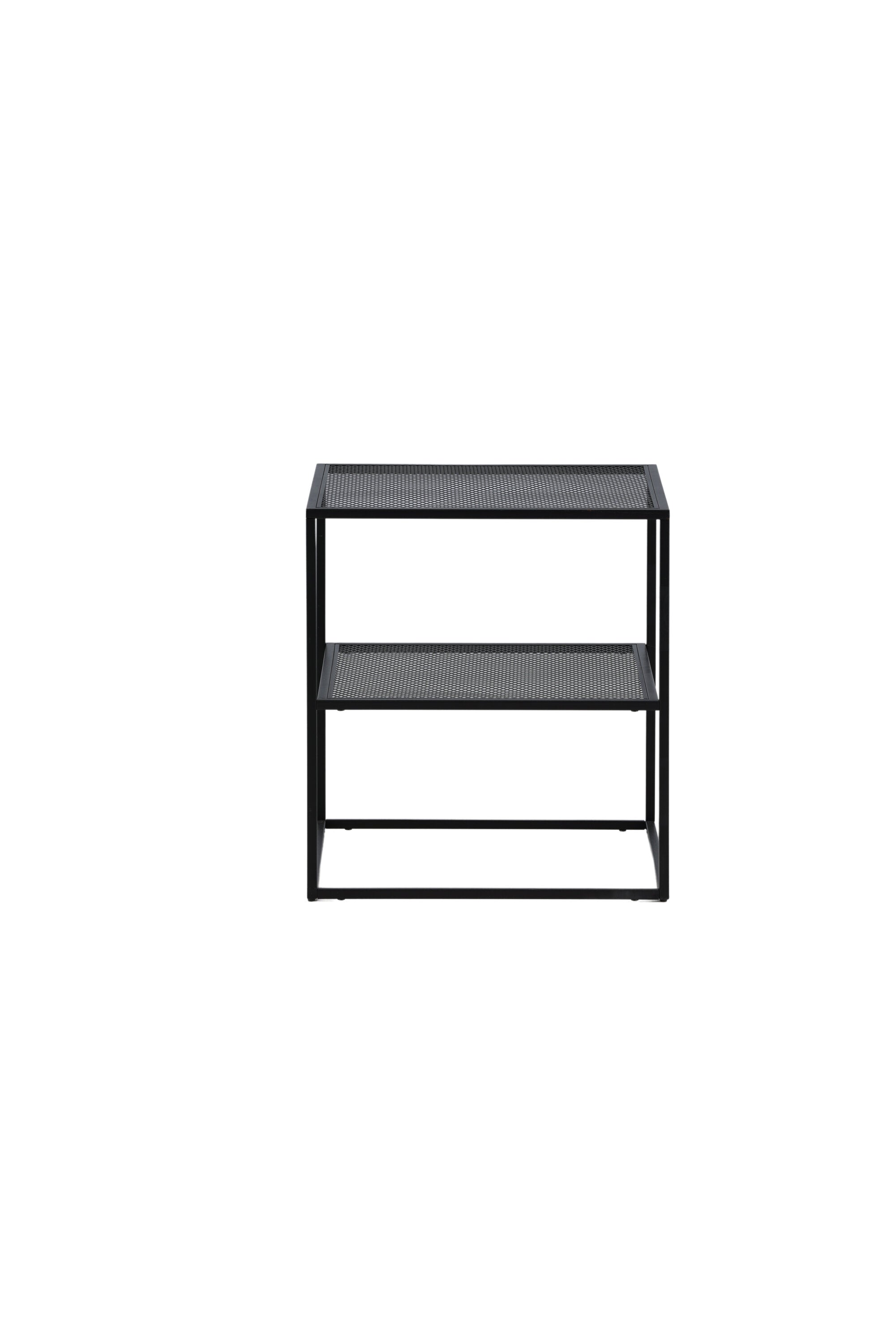 Netz Beistelltisch in Schwarz präsentiert im Onlineshop von KAQTU Design AG. Beistelltisch ist von Venture Home